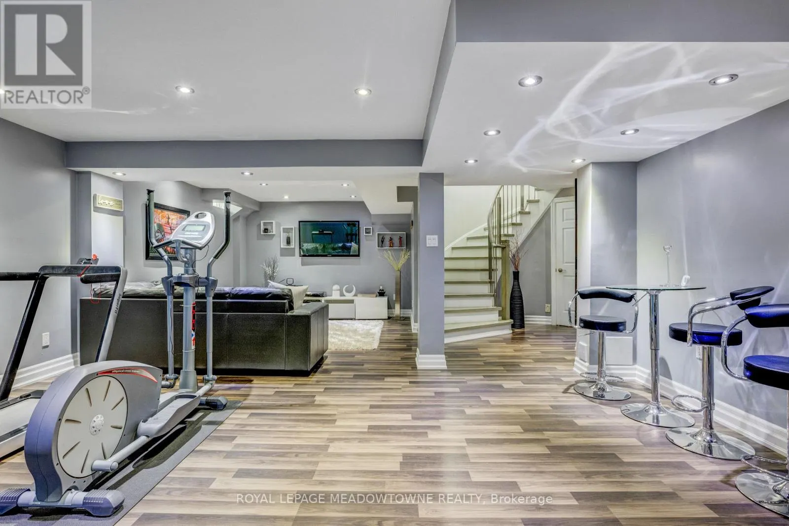 116 DIXON DRIVE