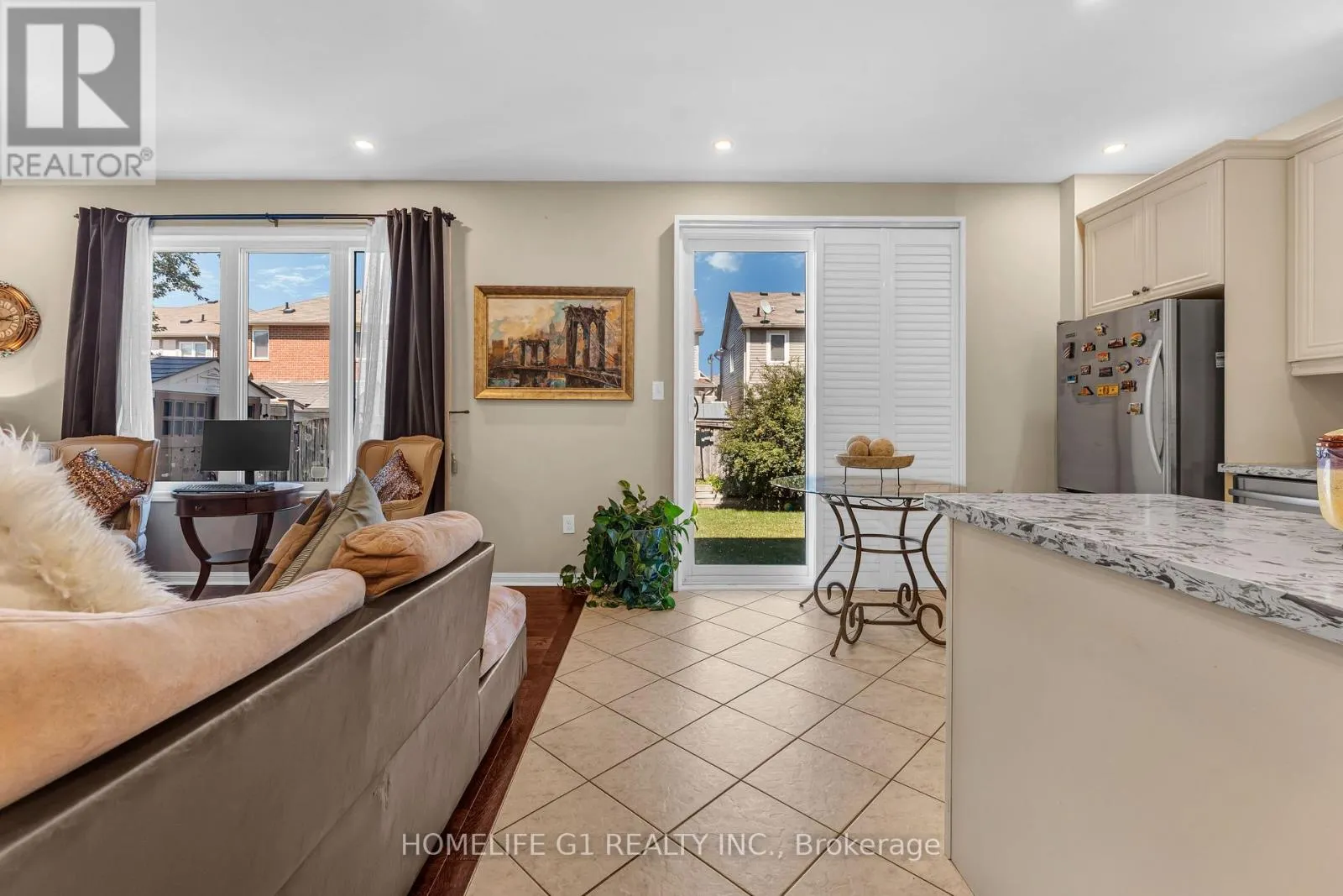 889 CHALLINOR TERRACE