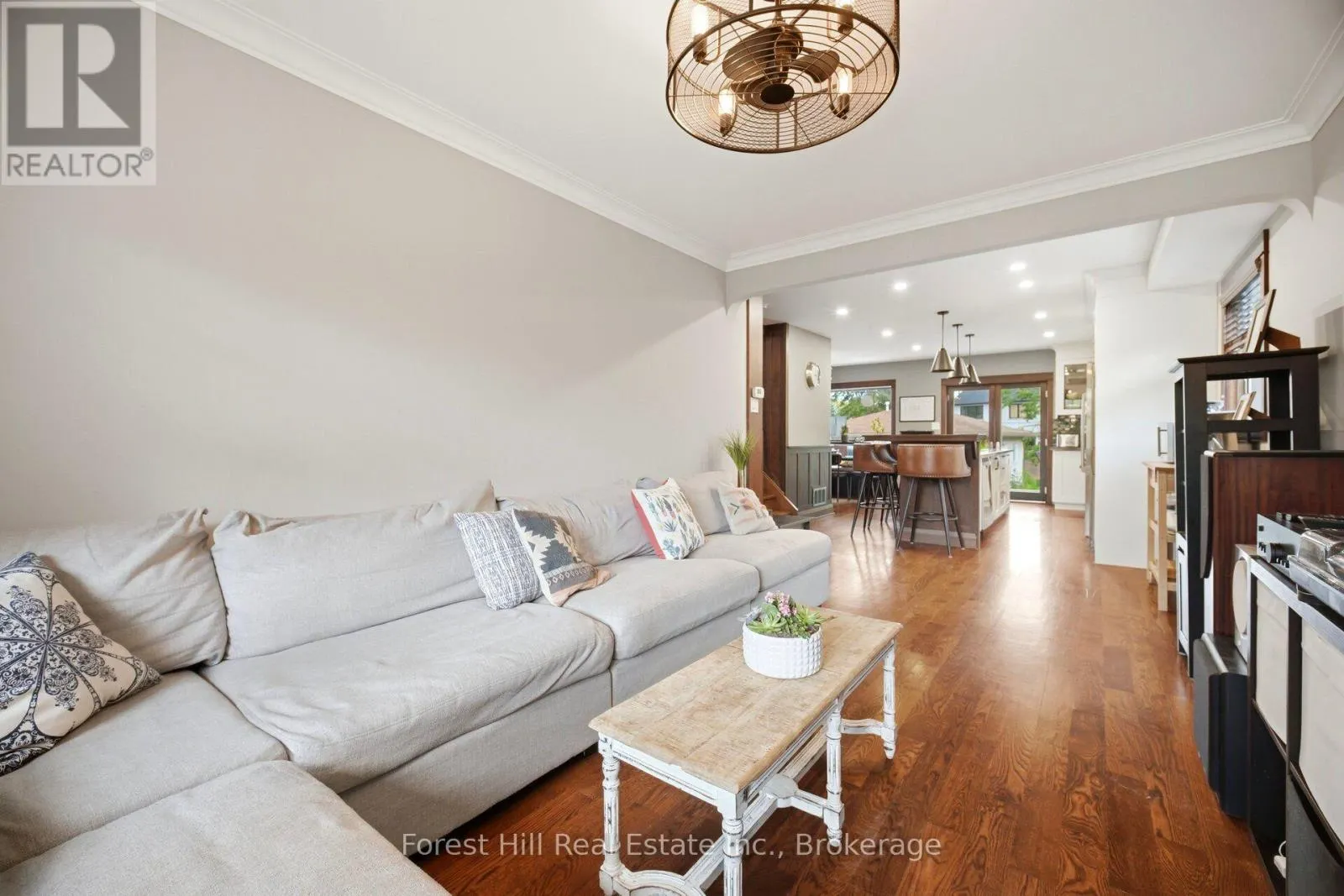 39 BROADVIEW AVENUE