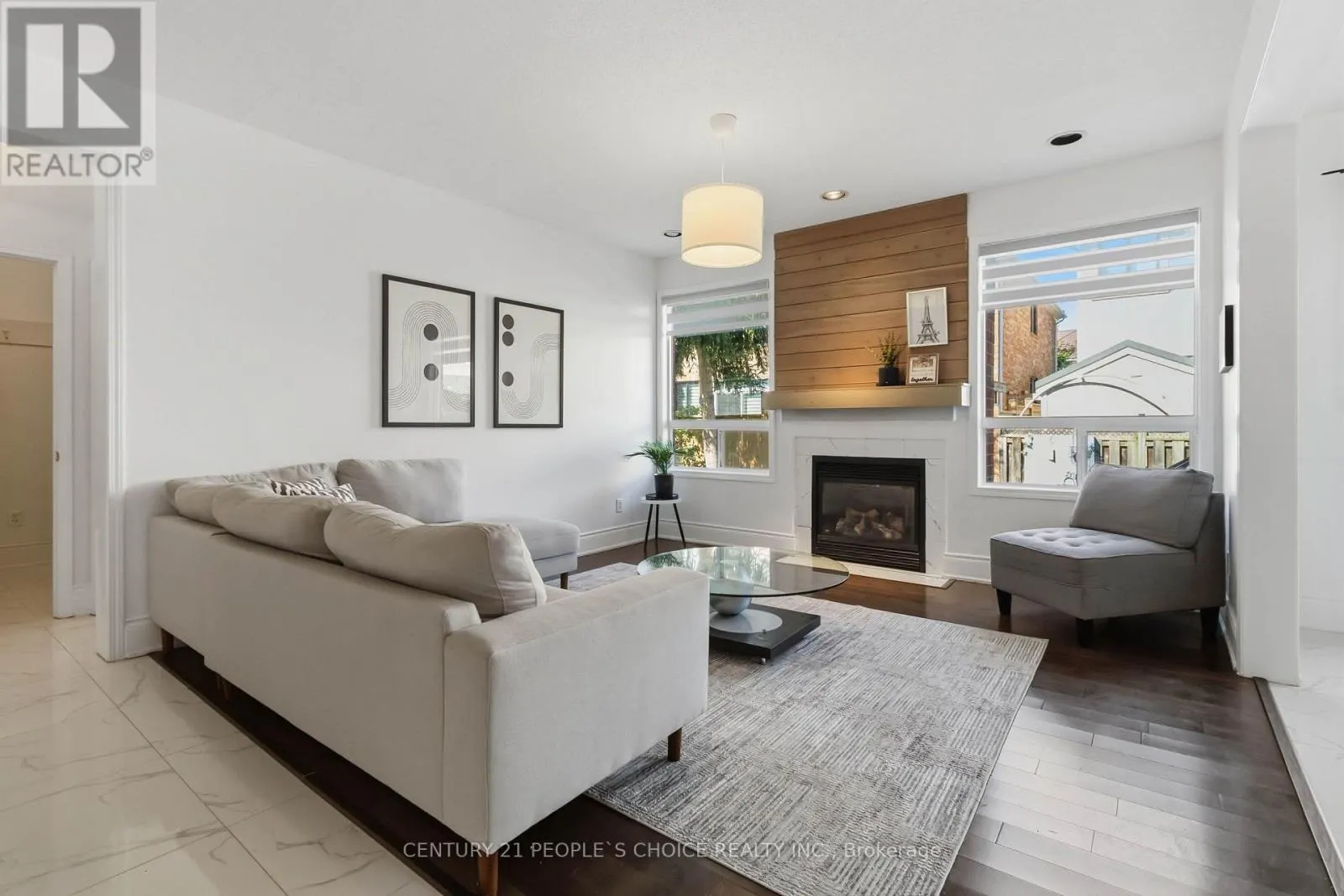 1580 EARL CRESCENT