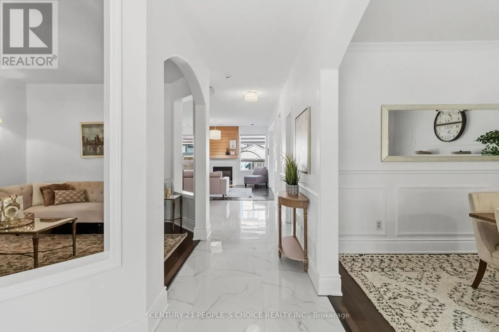 1580 EARL CRESCENT