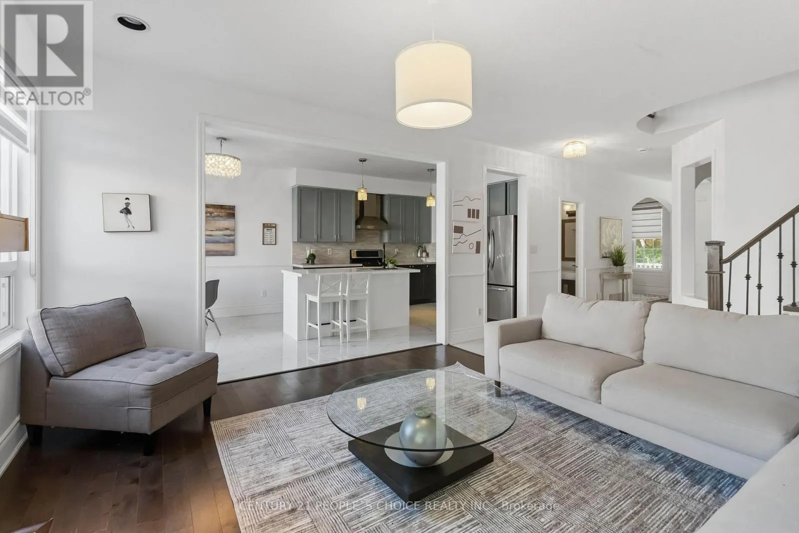 1580 EARL CRESCENT