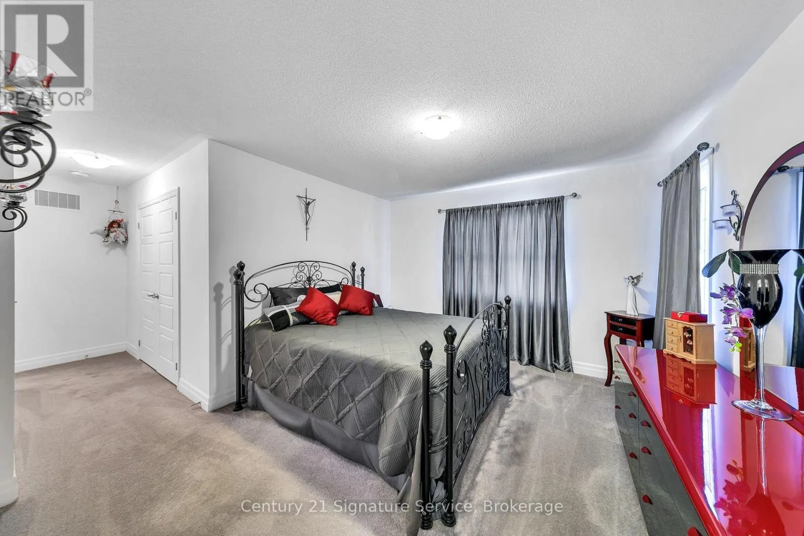 1369 LEGER WAY