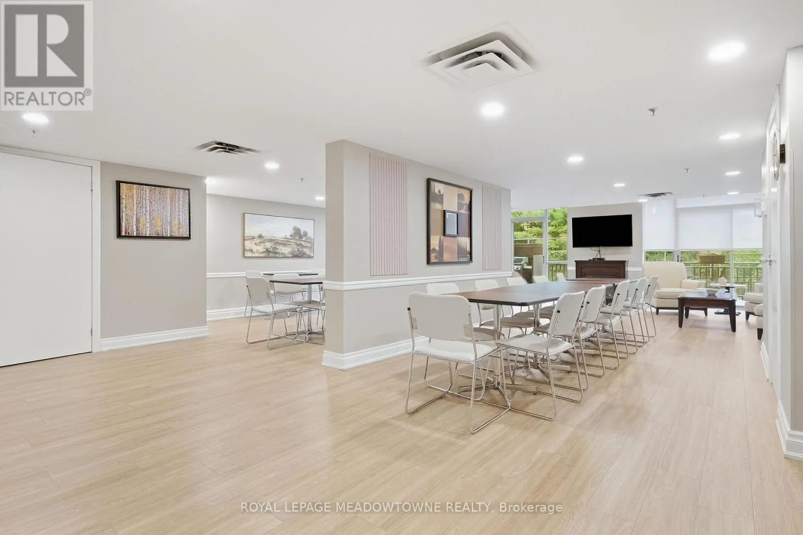 702 - 20 MCFARLANE DRIVE