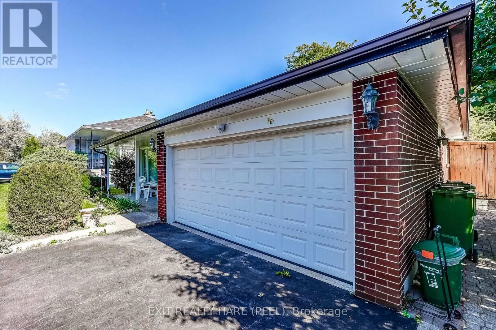 76 BIRCHVIEW CRESCENT