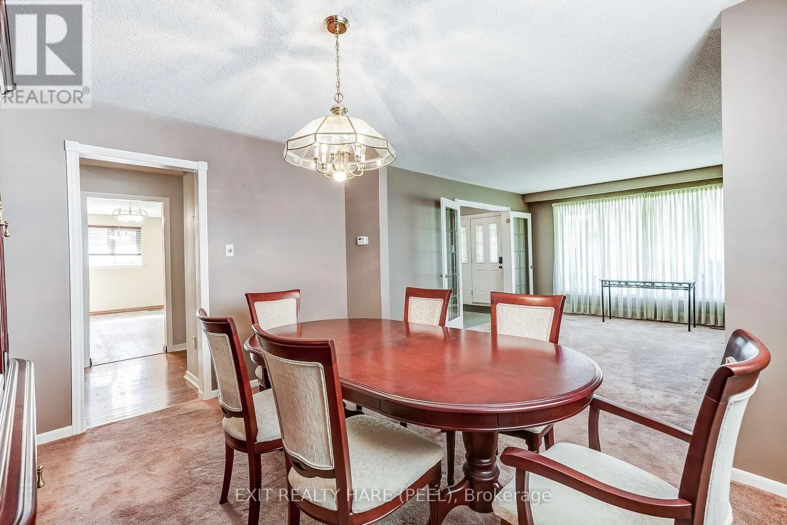 76 BIRCHVIEW CRESCENT