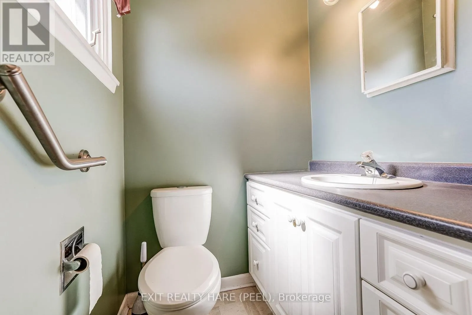 76 BIRCHVIEW CRESCENT