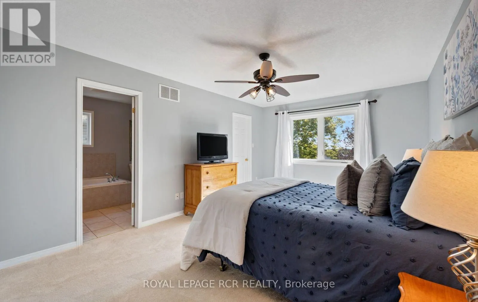 108 GLENGARRY ROAD
