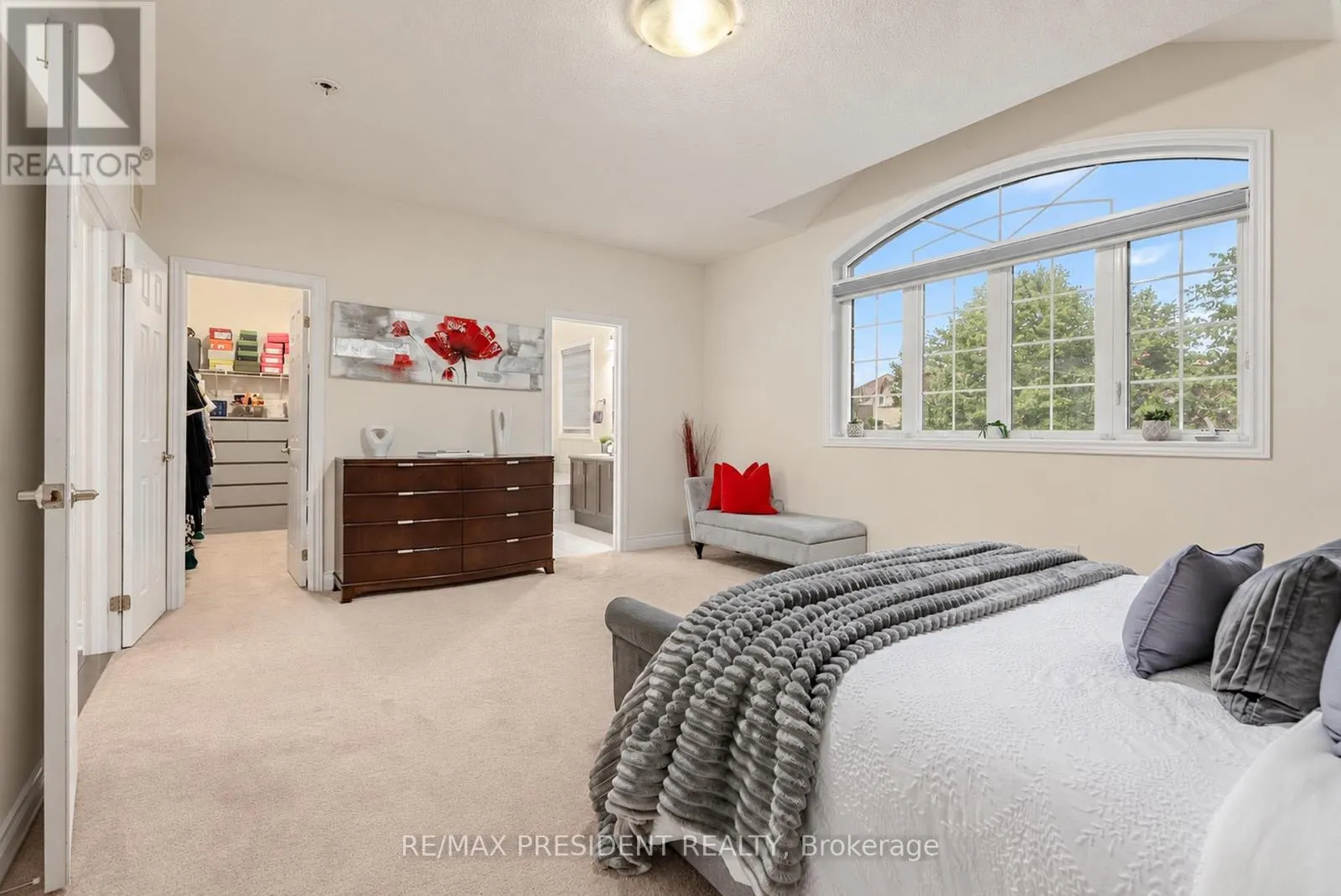 31 MONARCH DRIVE