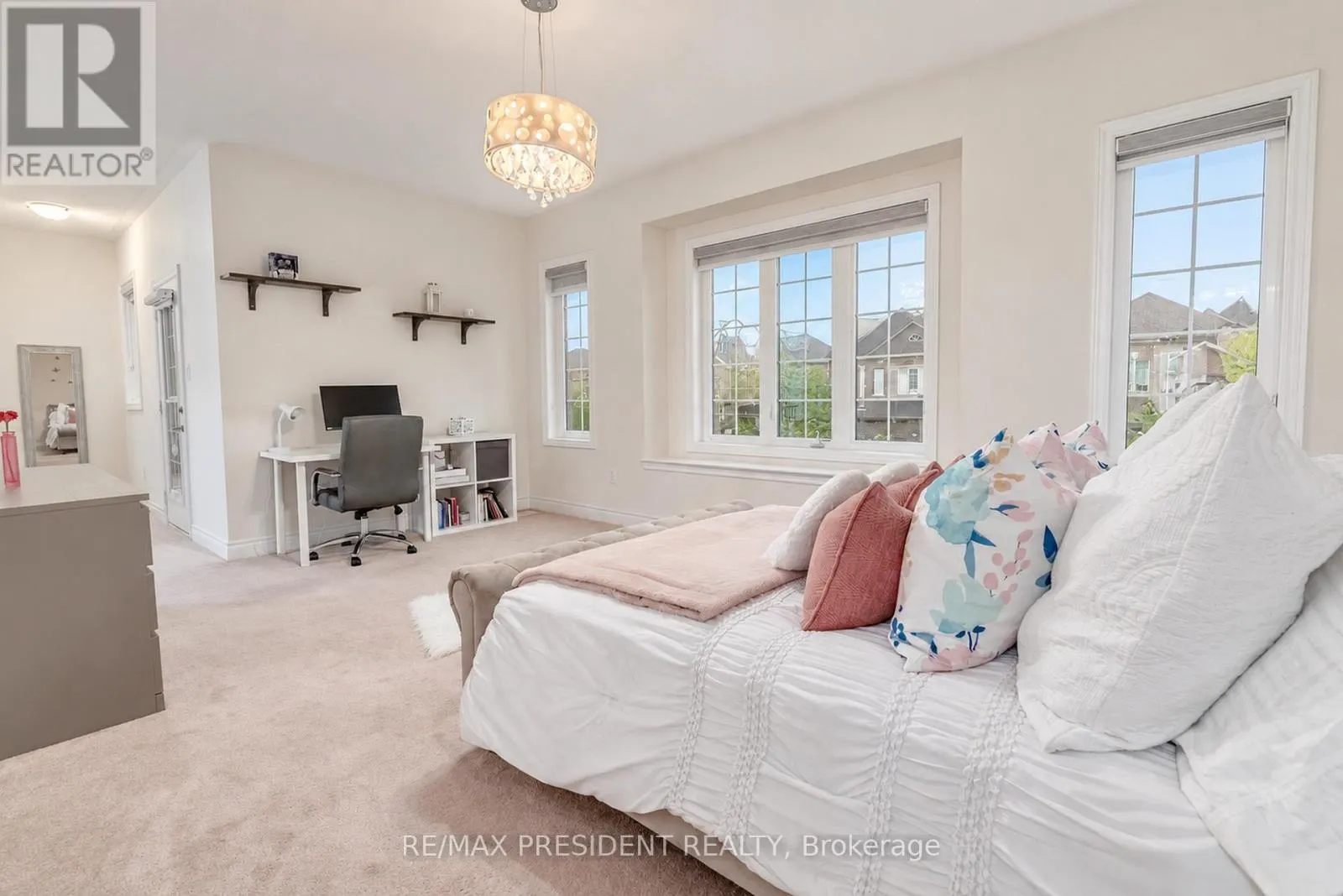 31 MONARCH DRIVE