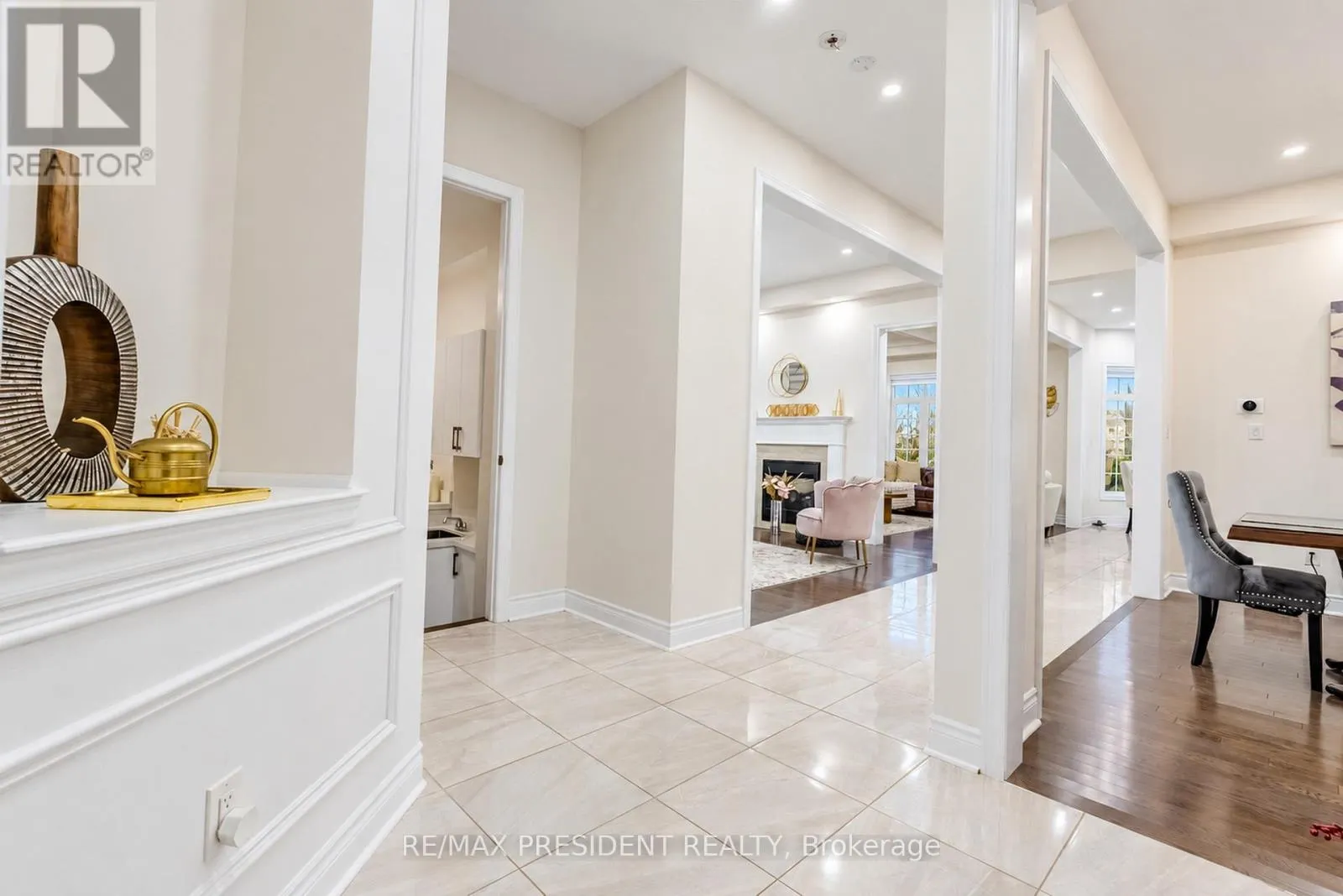 31 MONARCH DRIVE
