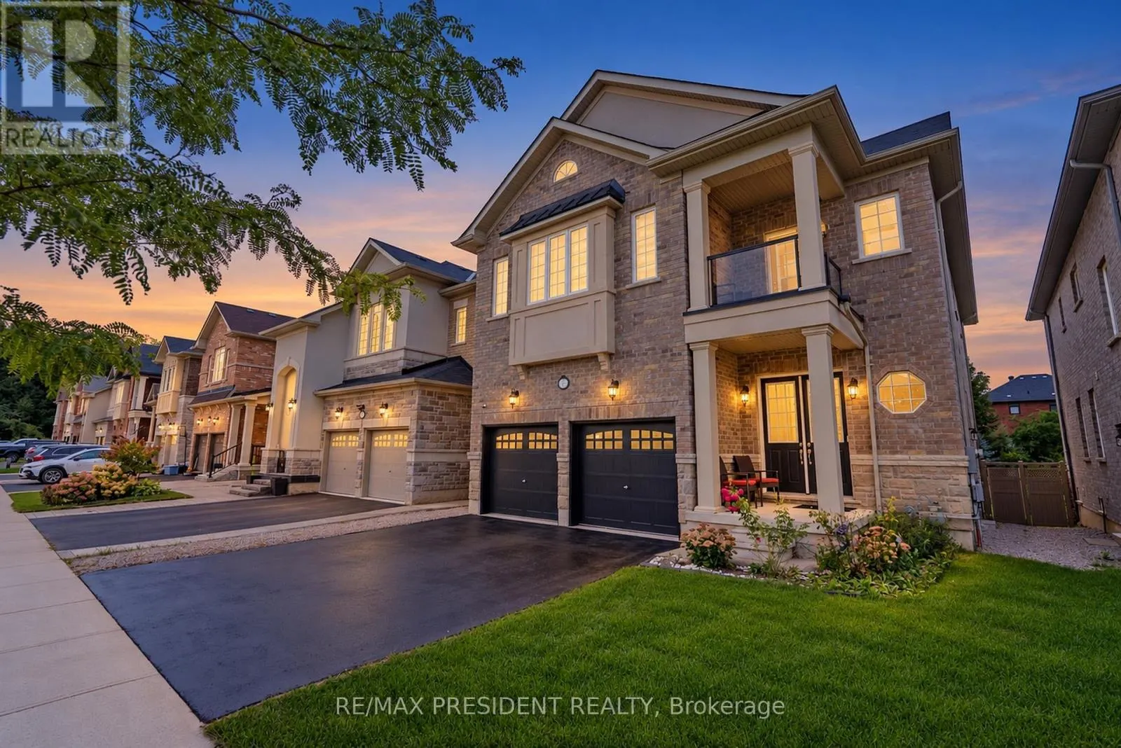 31 MONARCH DRIVE