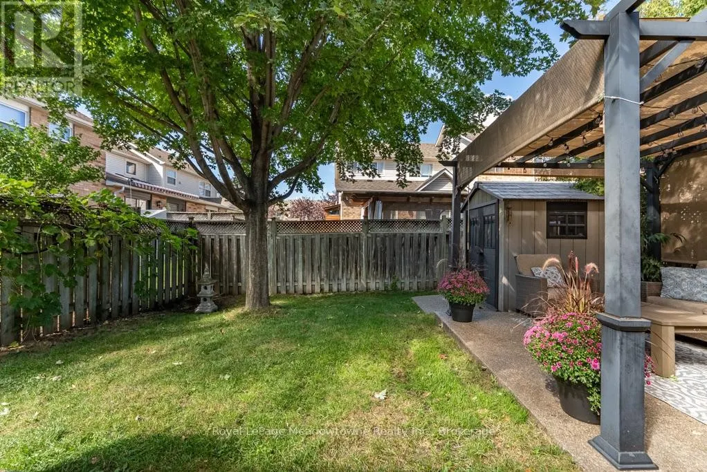 407 BAVERSTOCK CRESCENT