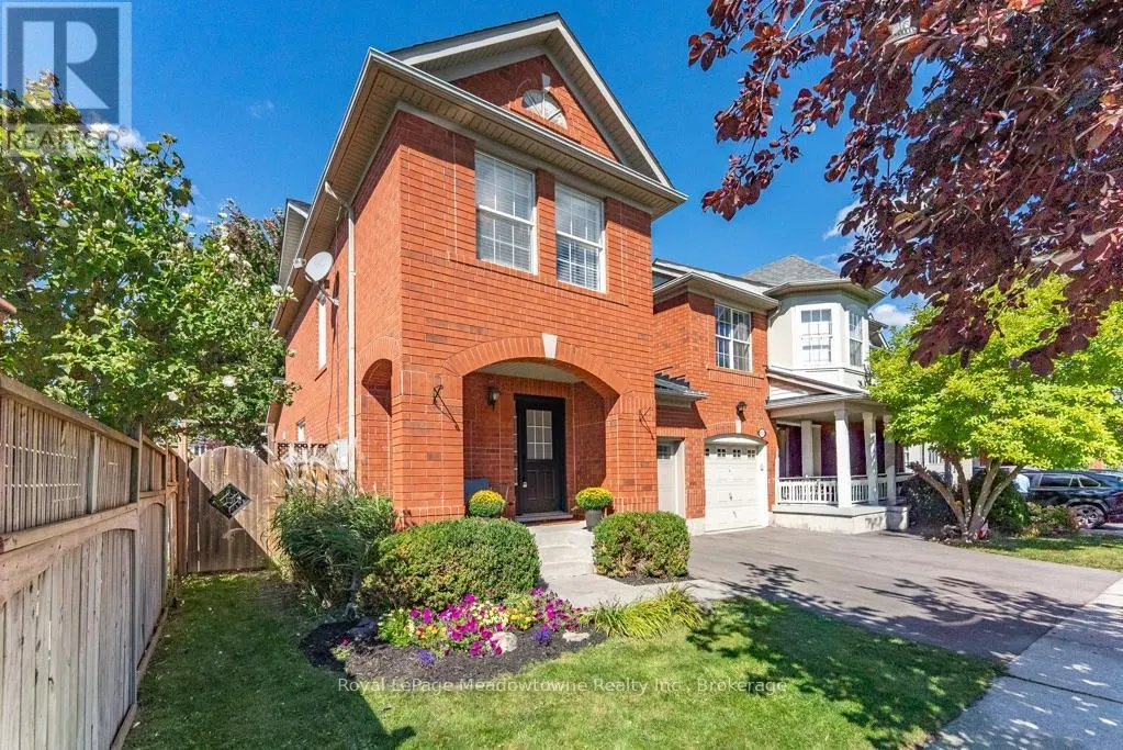 407 BAVERSTOCK CRESCENT
