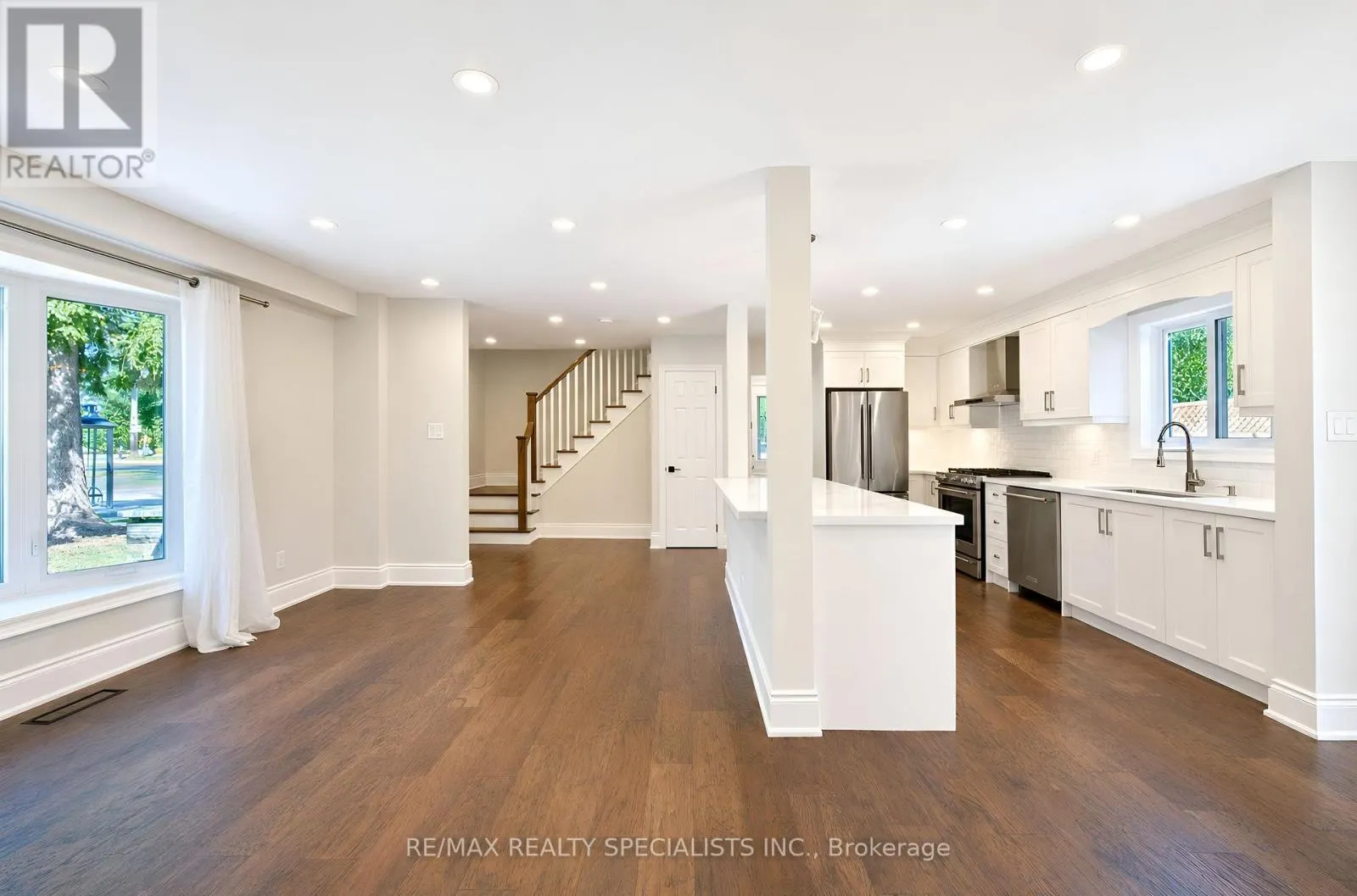 8 CULHAM STREET