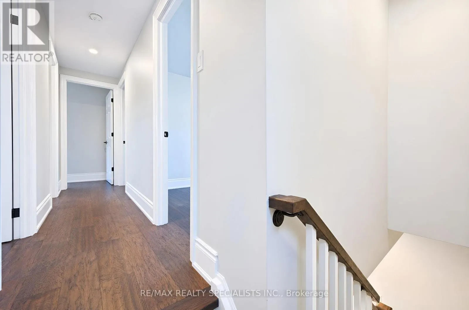 8 CULHAM STREET