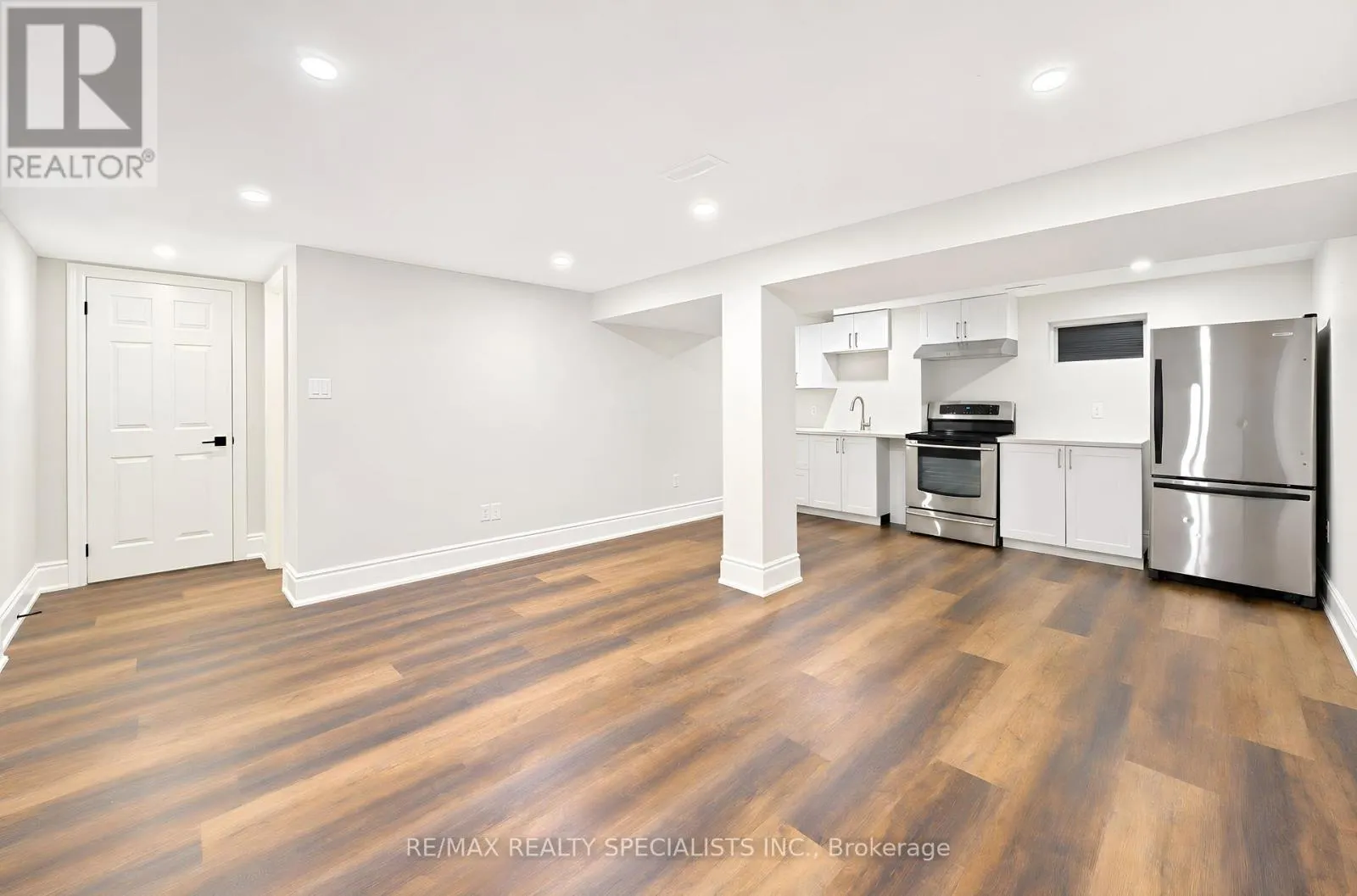 8 CULHAM STREET