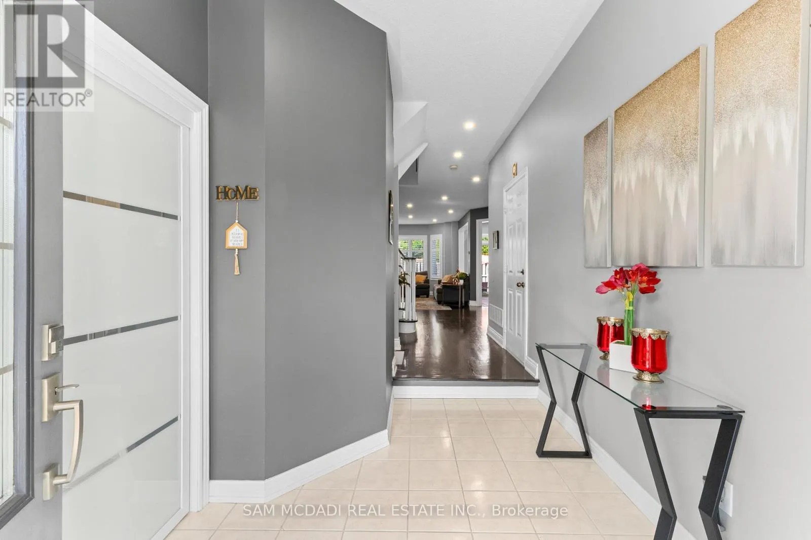 195 HOLMES CRESCENT