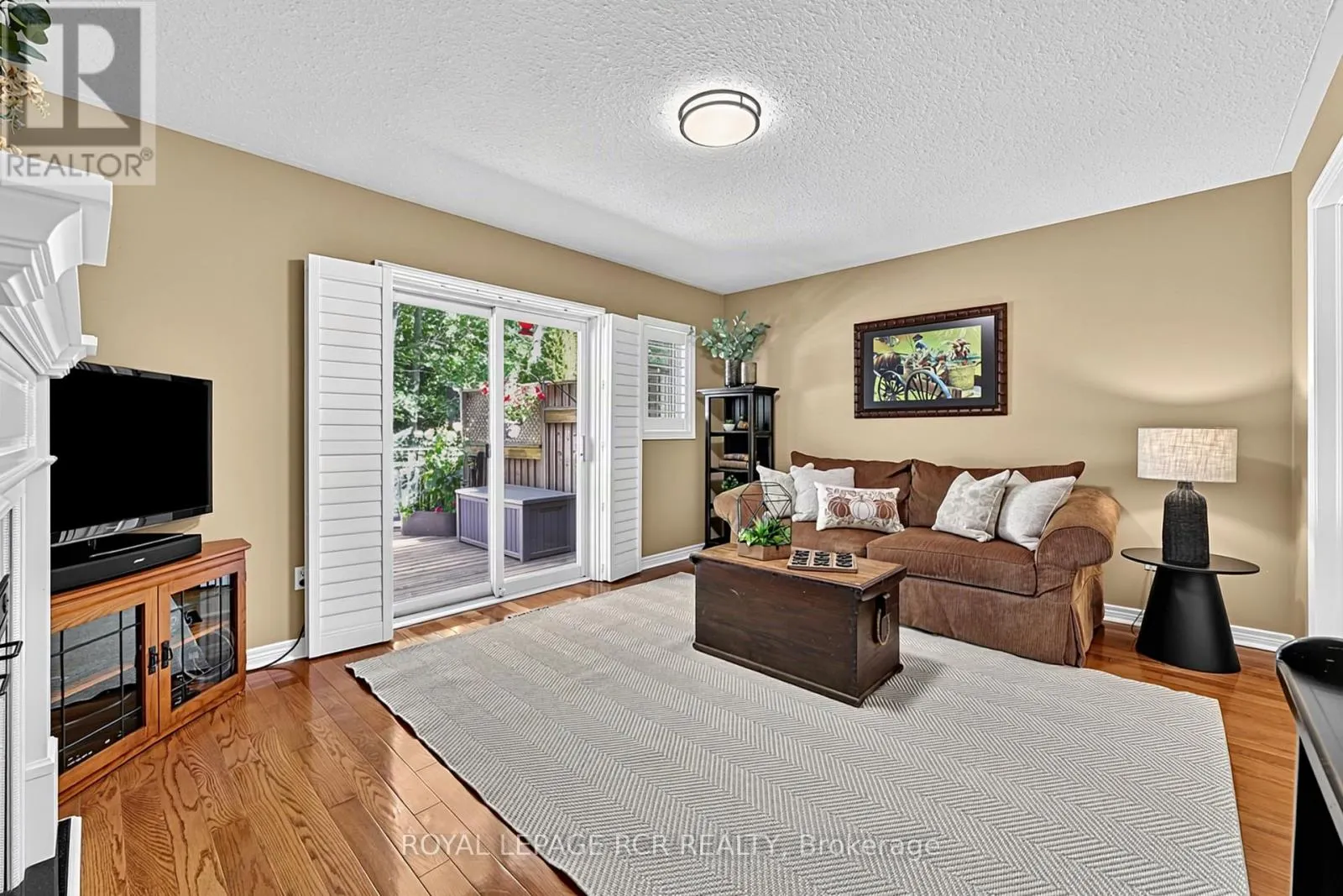 22 NAILSWORTH CRESCENT