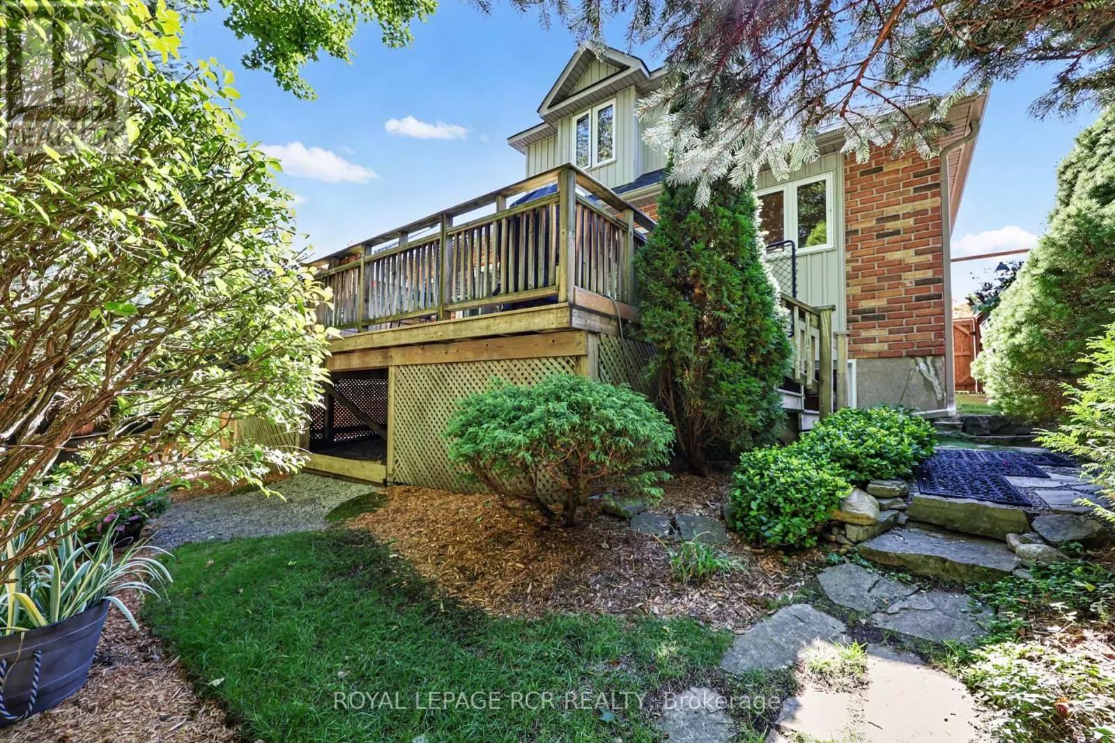 22 NAILSWORTH CRESCENT