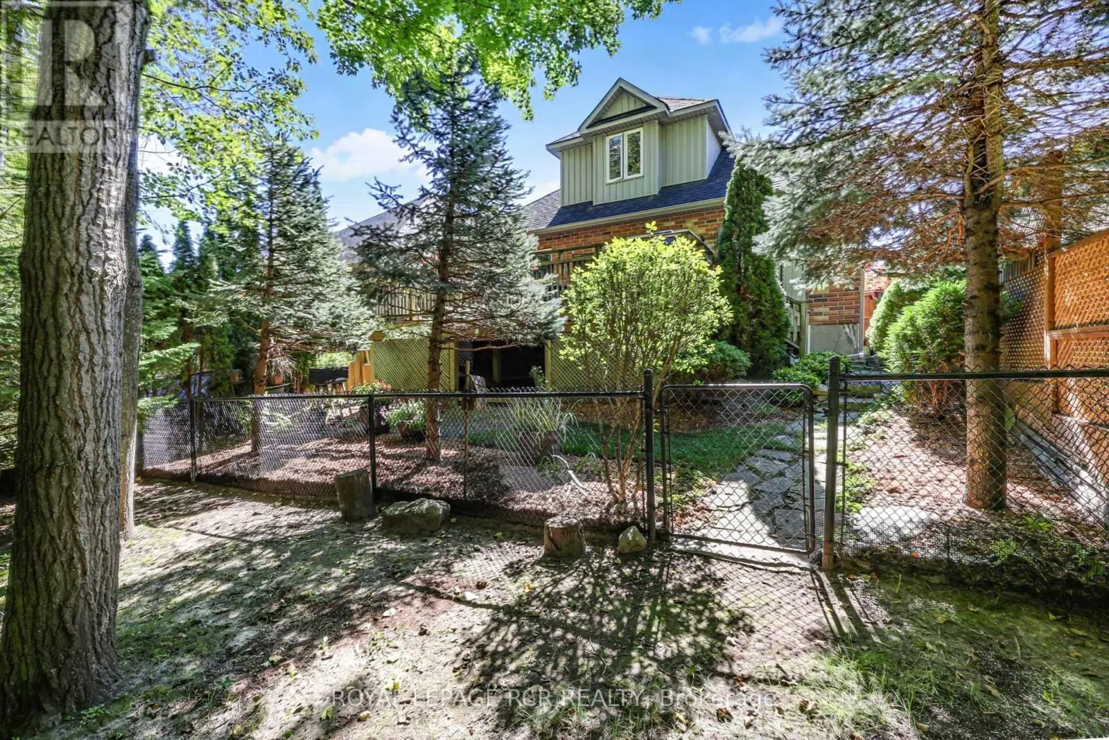 22 NAILSWORTH CRESCENT