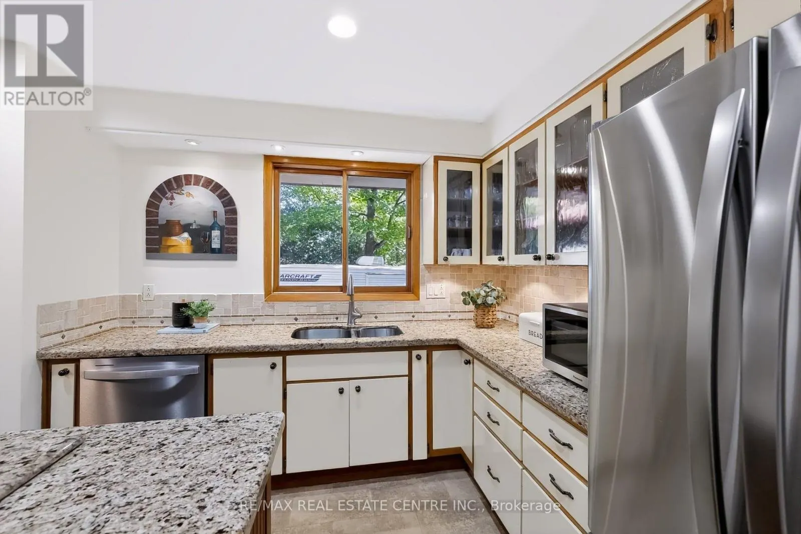 80 GLENDA JANE DRIVE