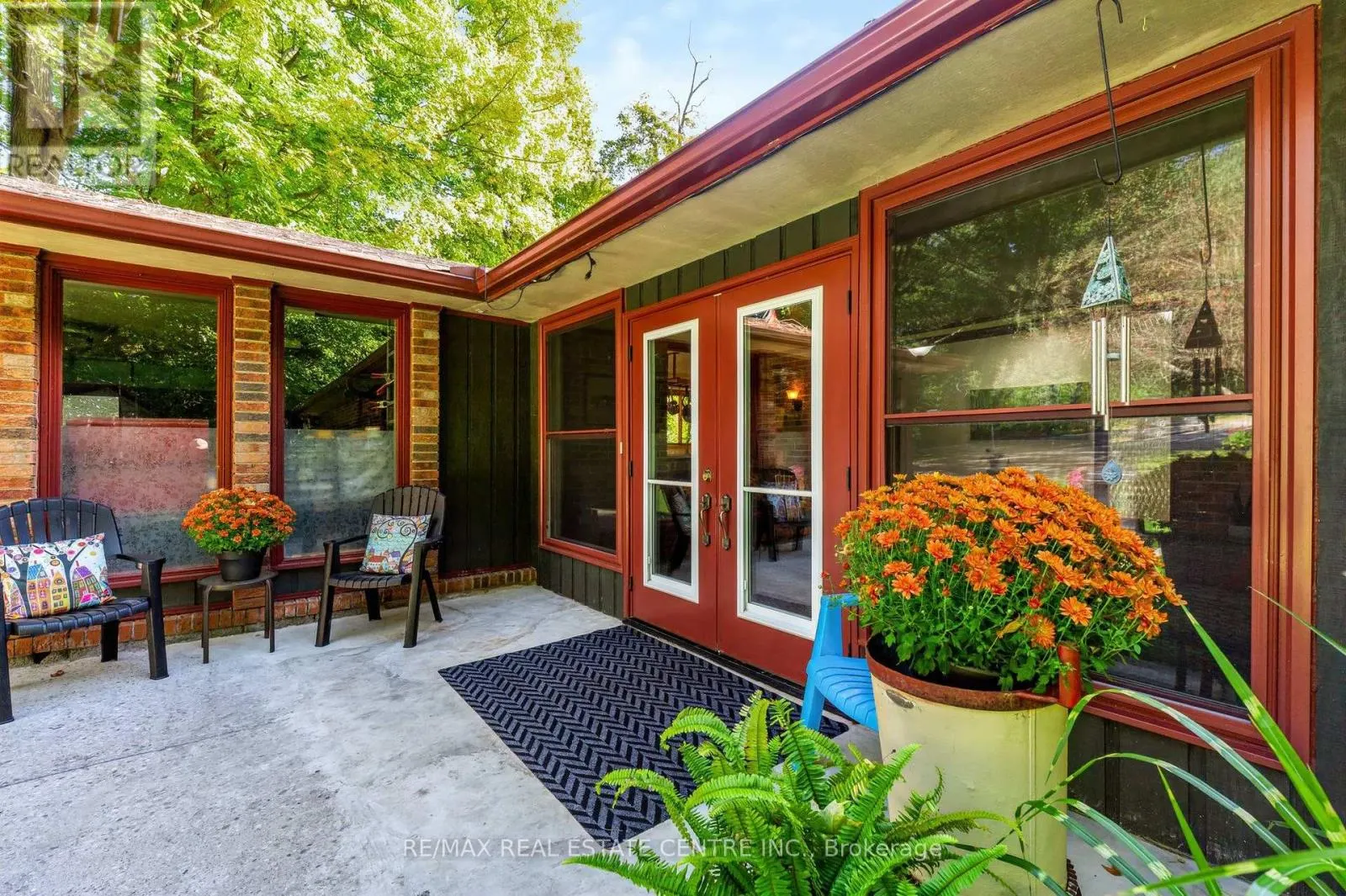 80 GLENDA JANE DRIVE