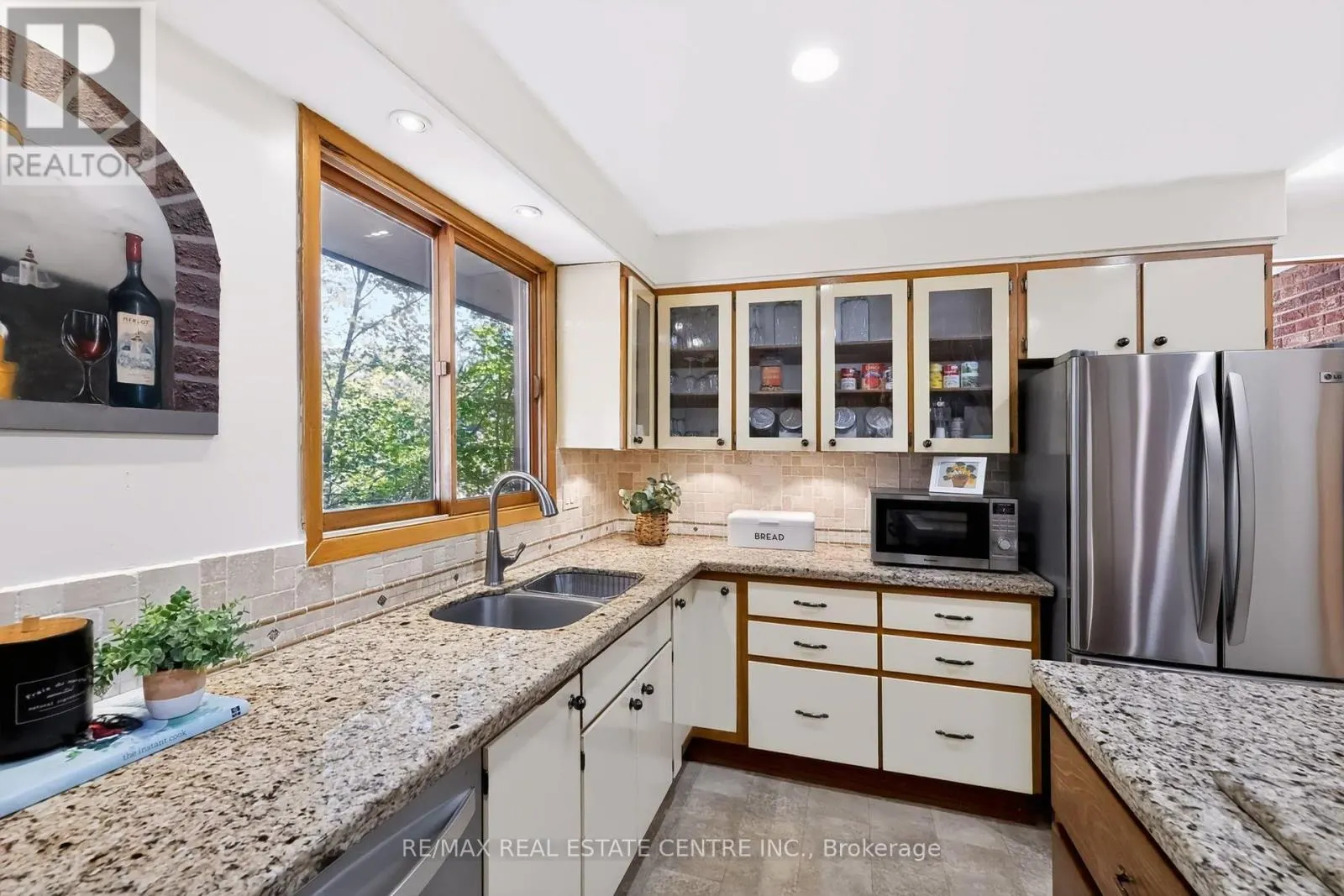 80 GLENDA JANE DRIVE