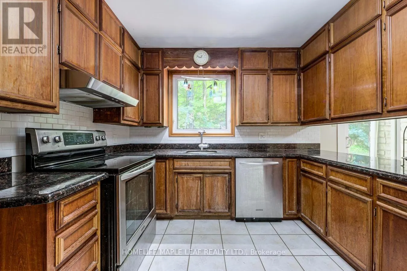 7687 APPLEBY LINE