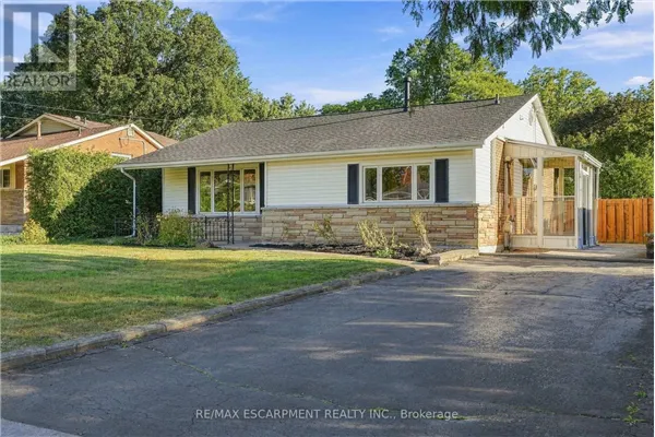 1267 DUNBAR ROAD