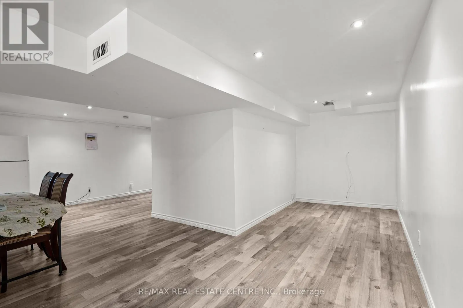 62 ELIZABETH STREET