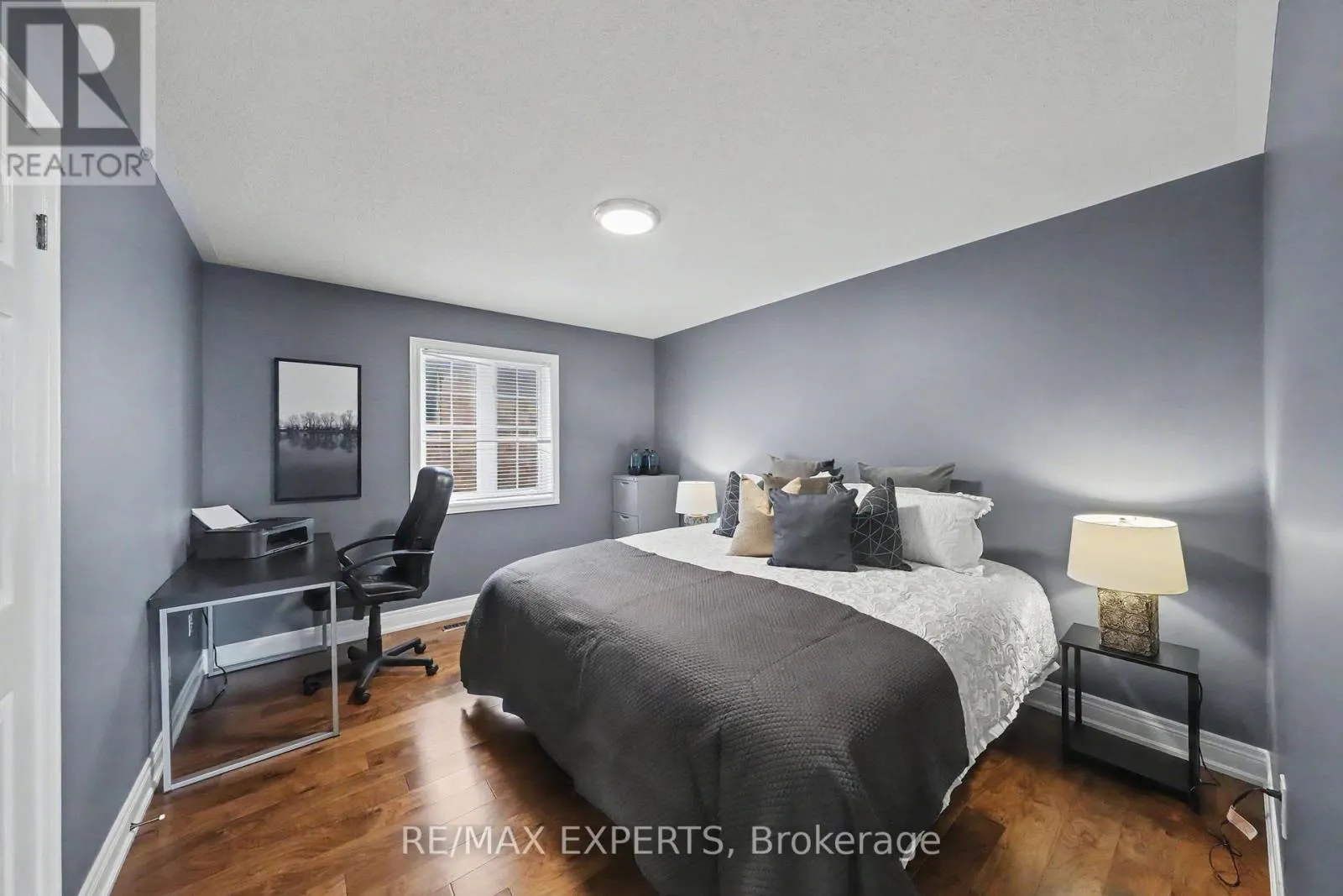 2 IRONHORSE CRESCENT