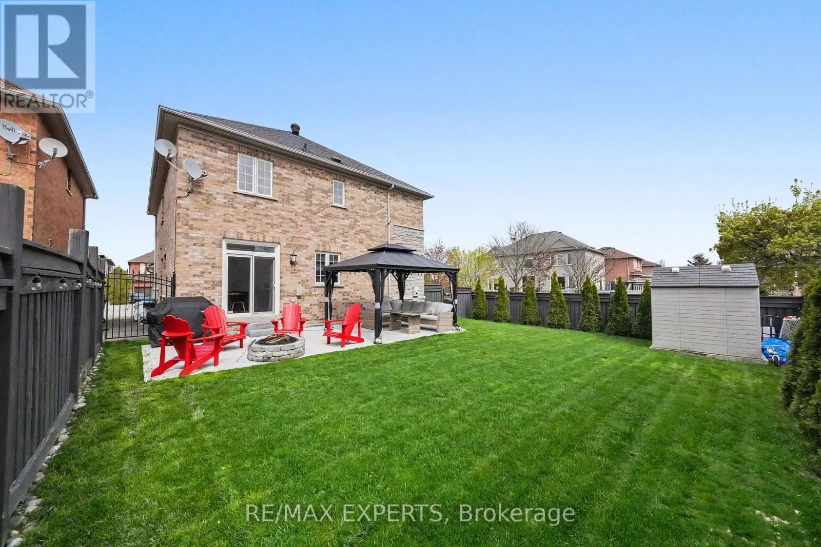 2 IRONHORSE CRESCENT