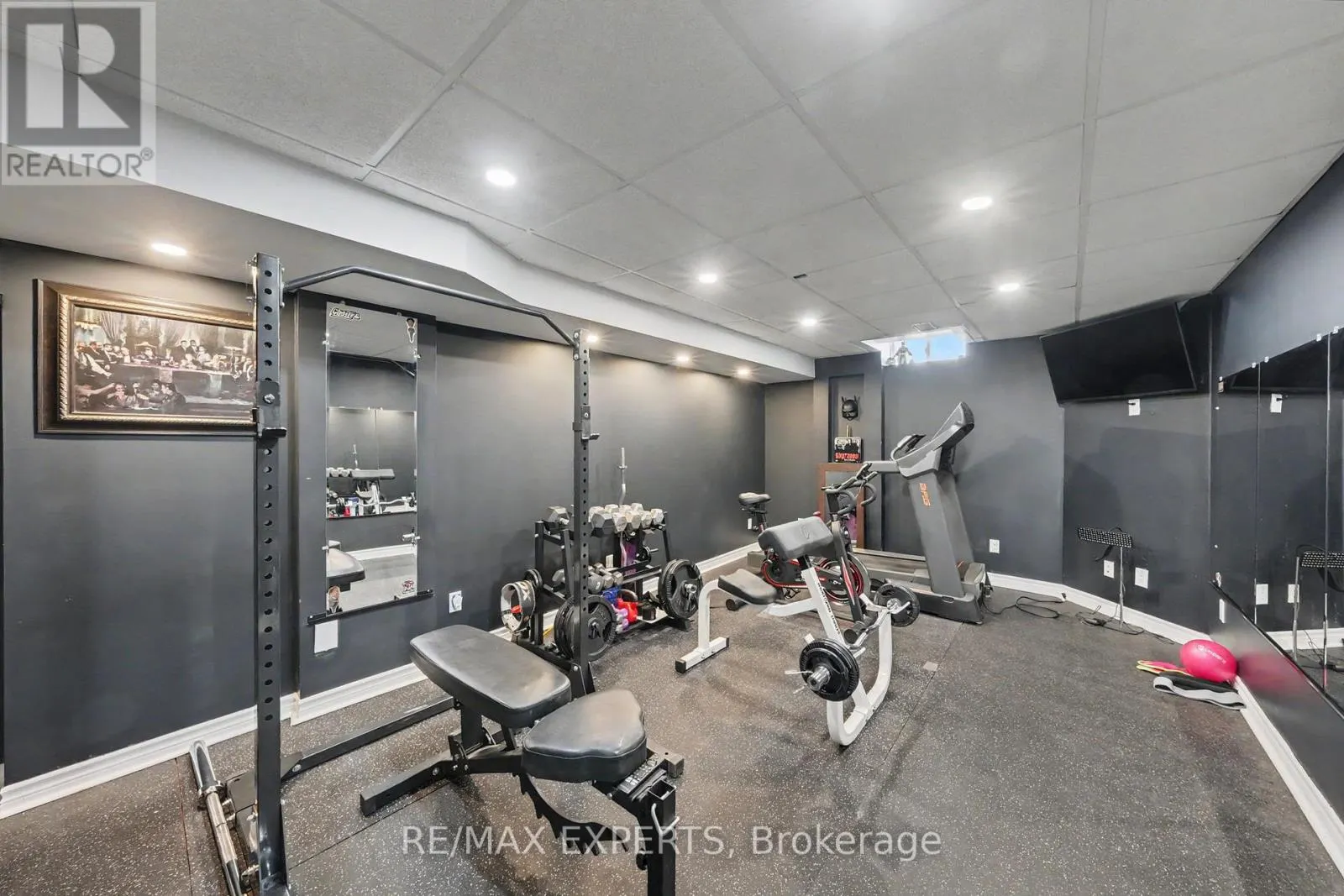2 IRONHORSE CRESCENT