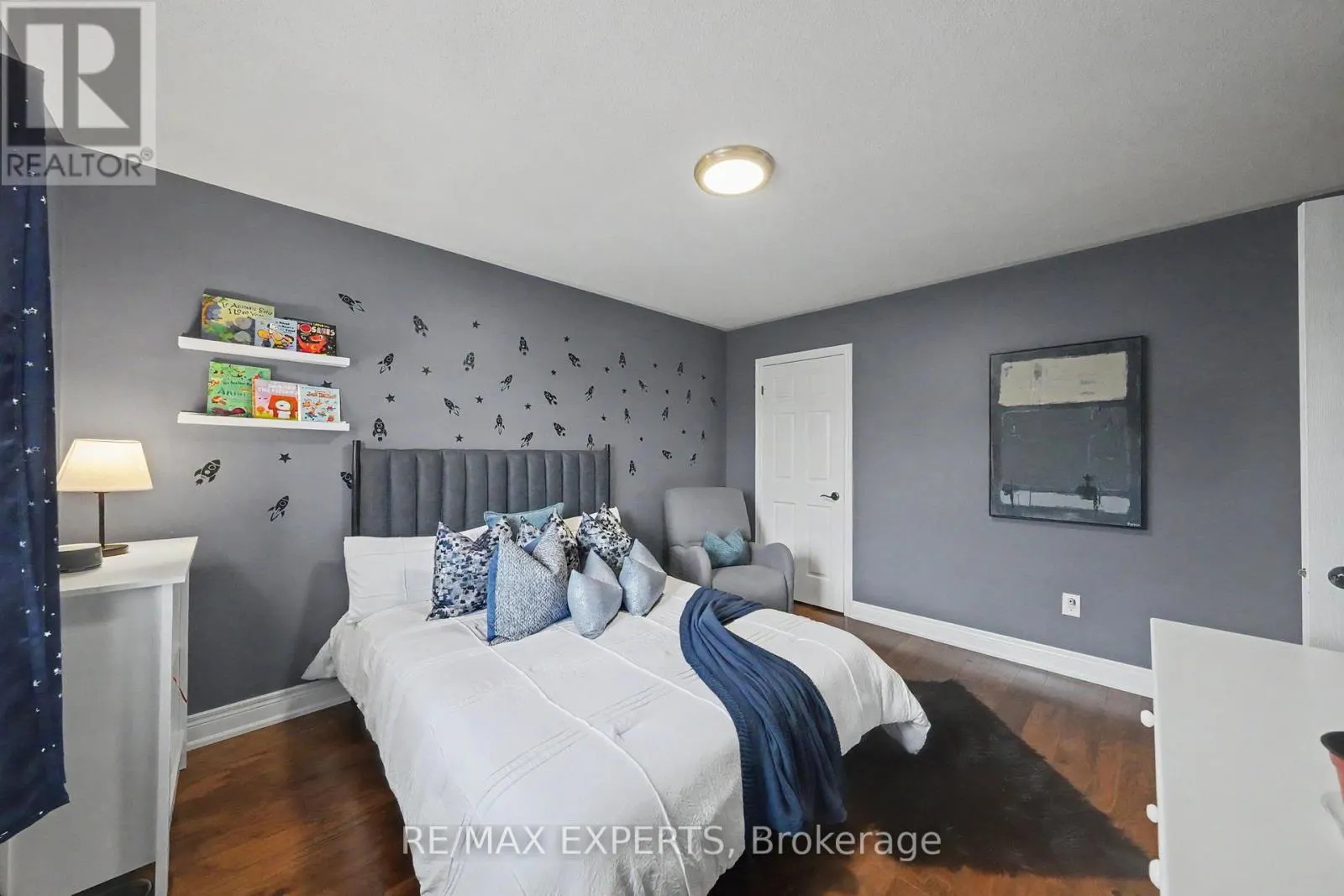 2 IRONHORSE CRESCENT