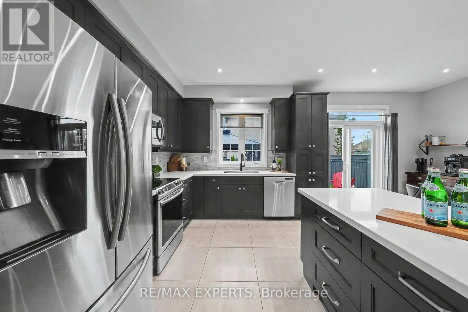 2 IRONHORSE CRESCENT