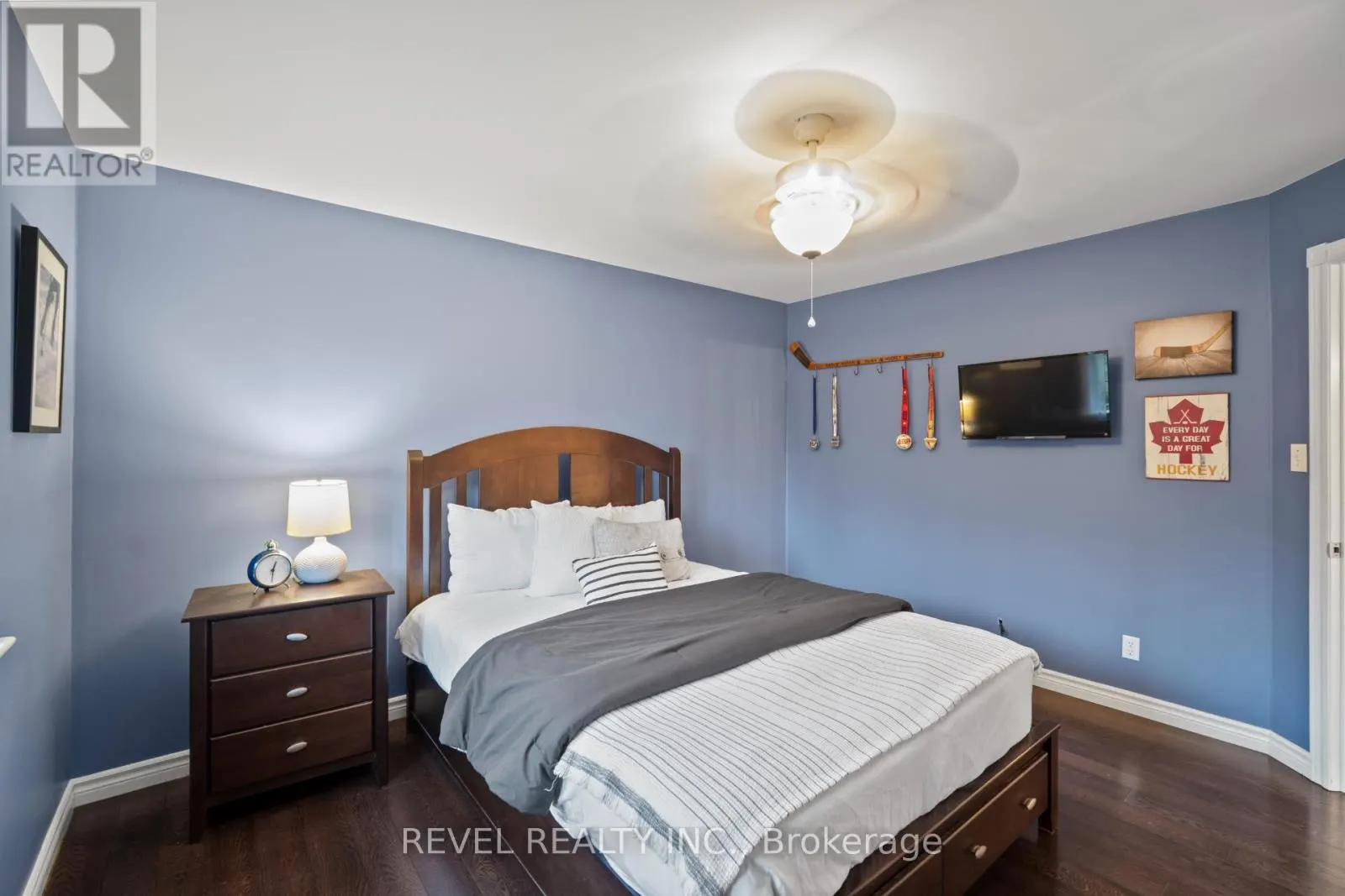 2255 MOHAWK TRAIL