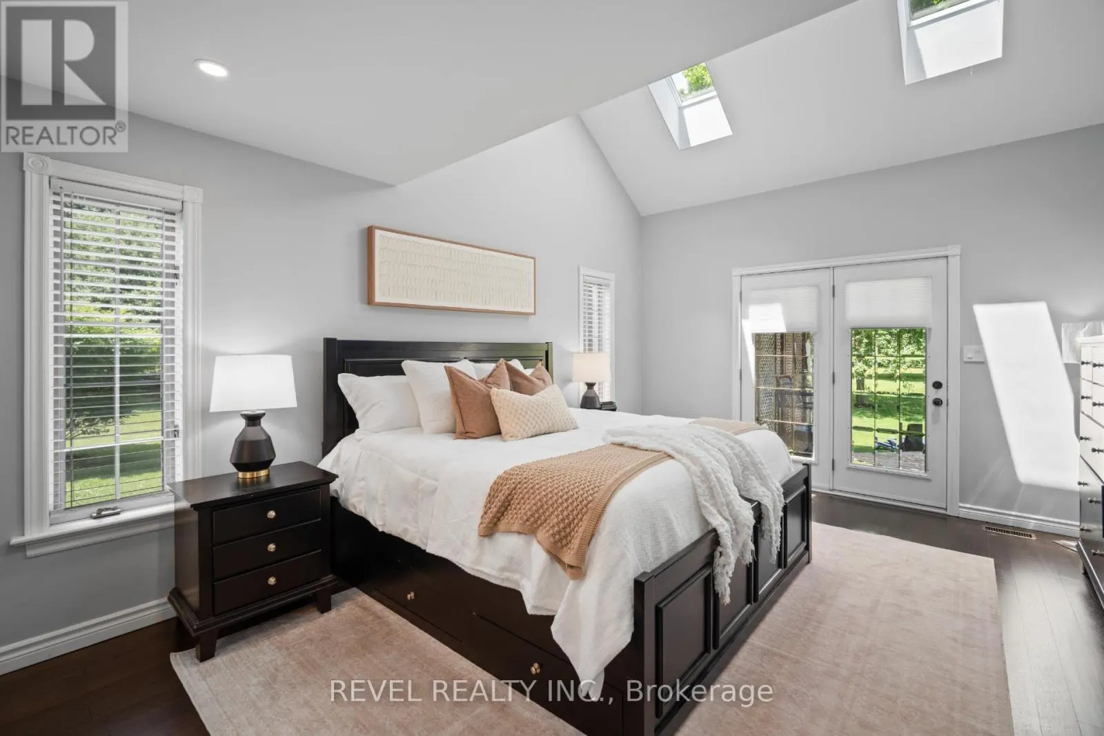 2255 MOHAWK TRAIL