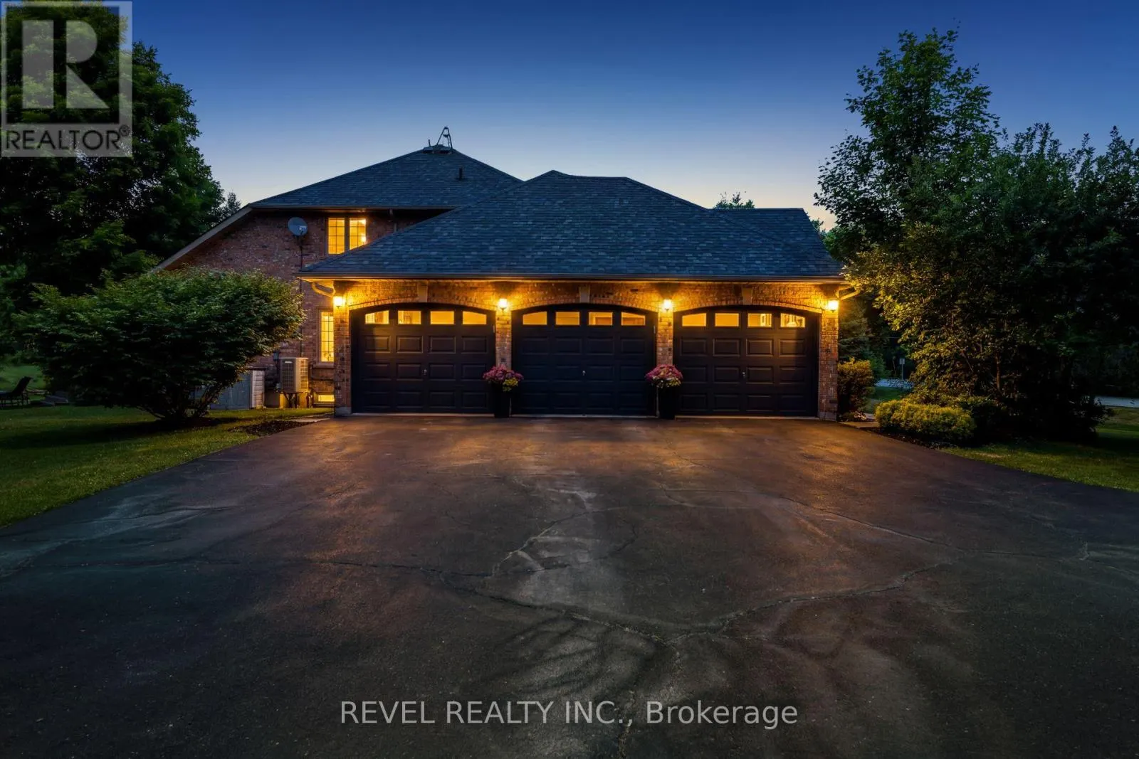 2255 MOHAWK TRAIL