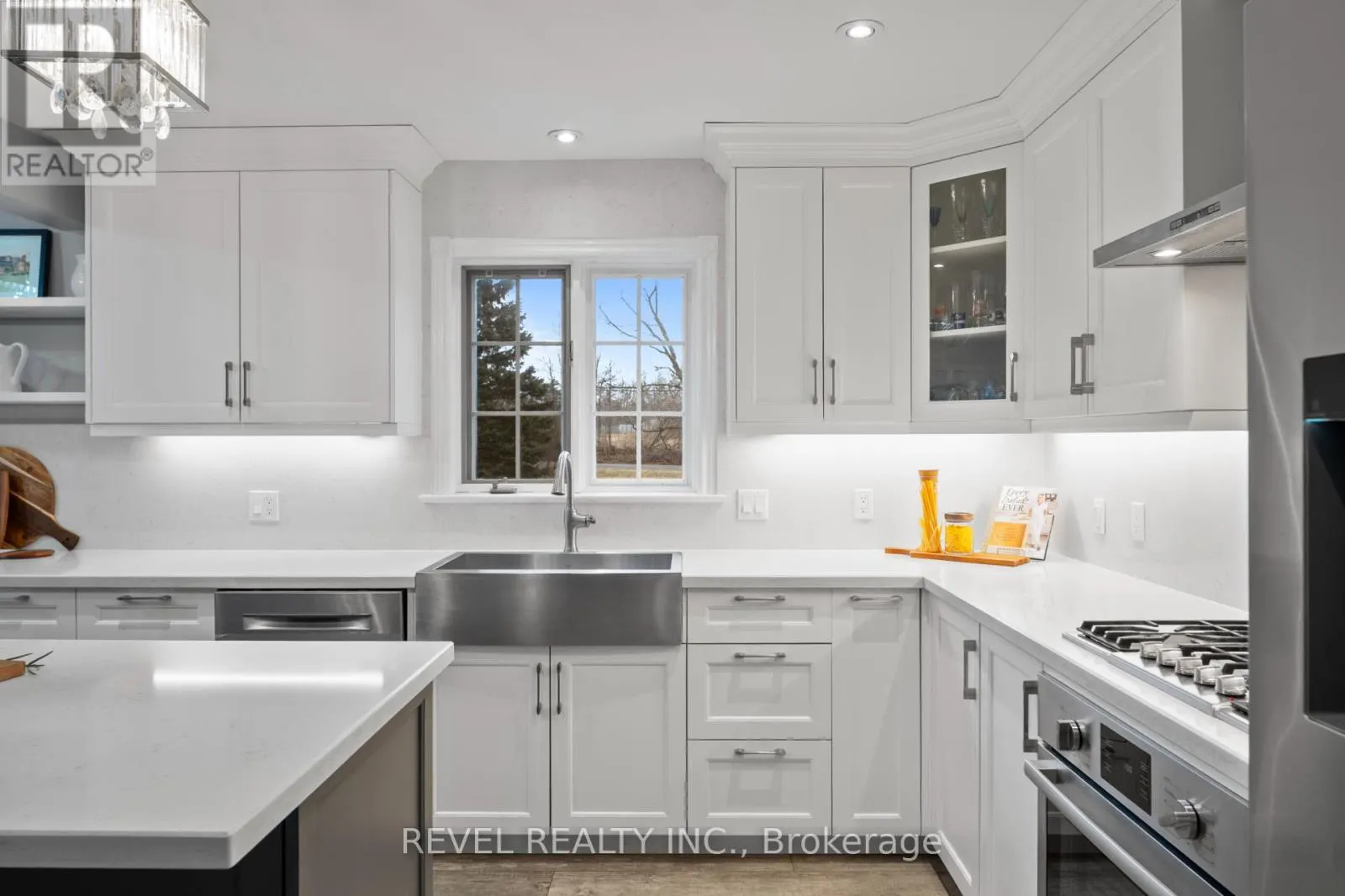 2255 MOHAWK TRAIL