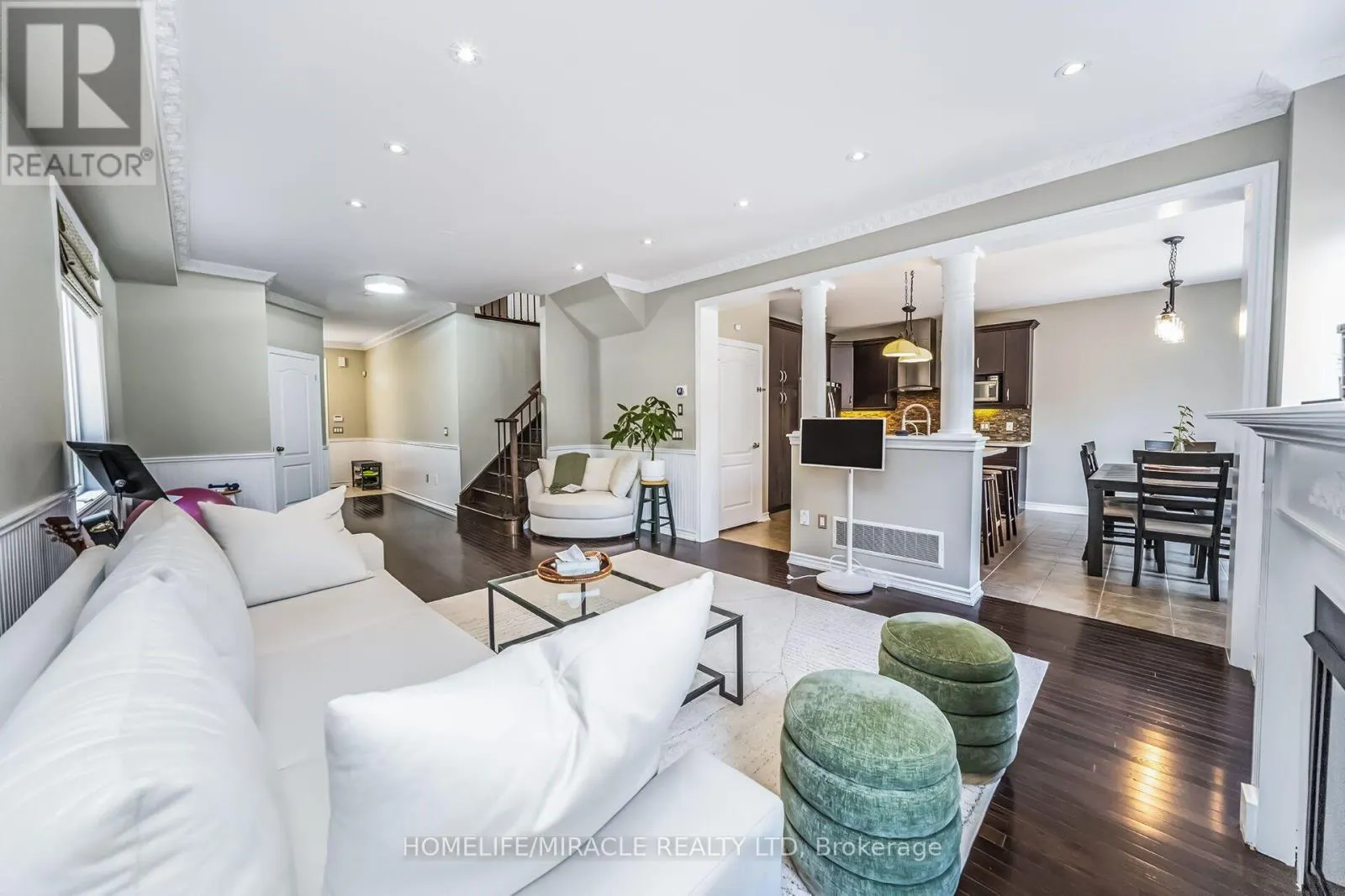 3 LOSINO STREET