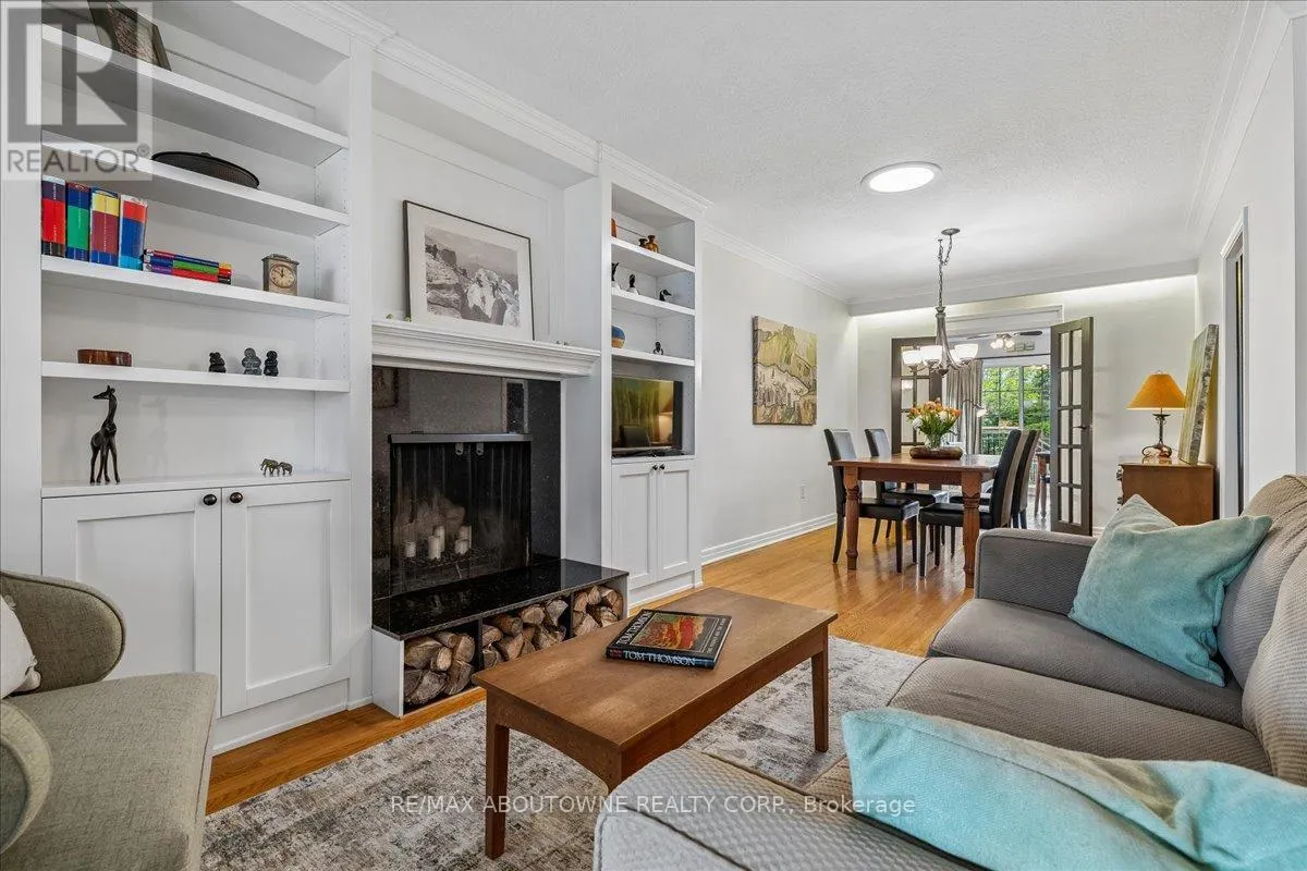 316 RIVER SIDE DRIVE