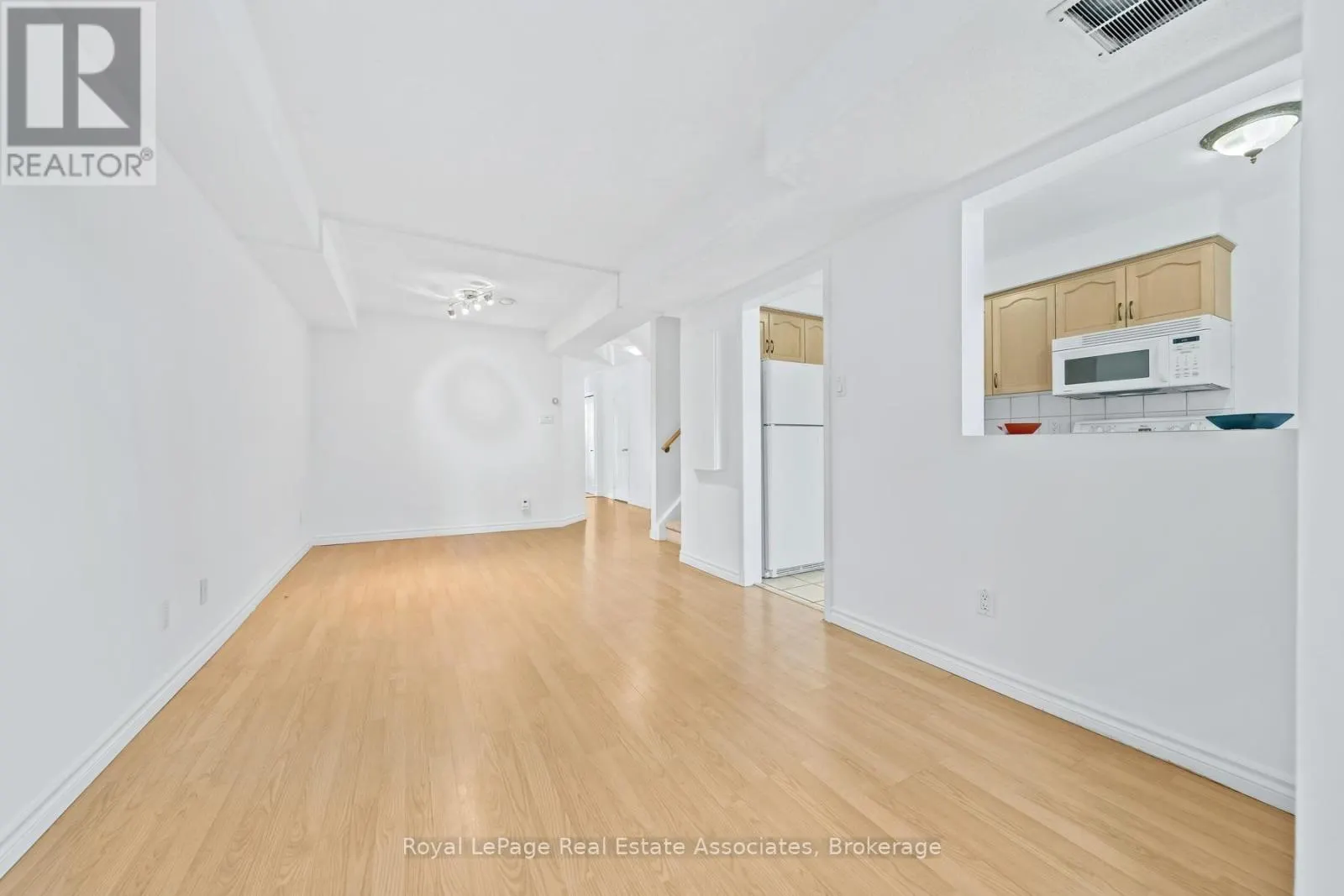30 STEWART MACLAREN ROAD