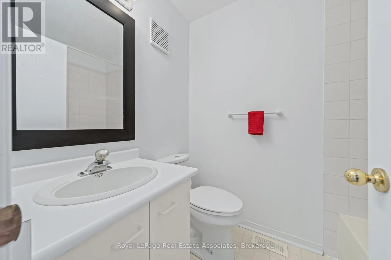 30 STEWART MACLAREN ROAD