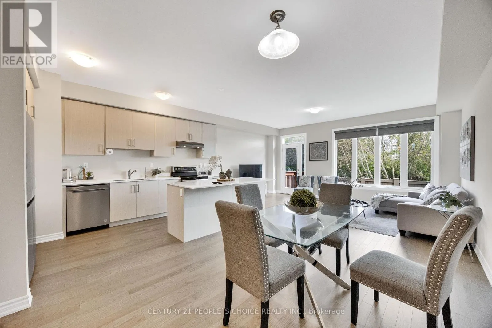 543 CELANDINE TERRACE