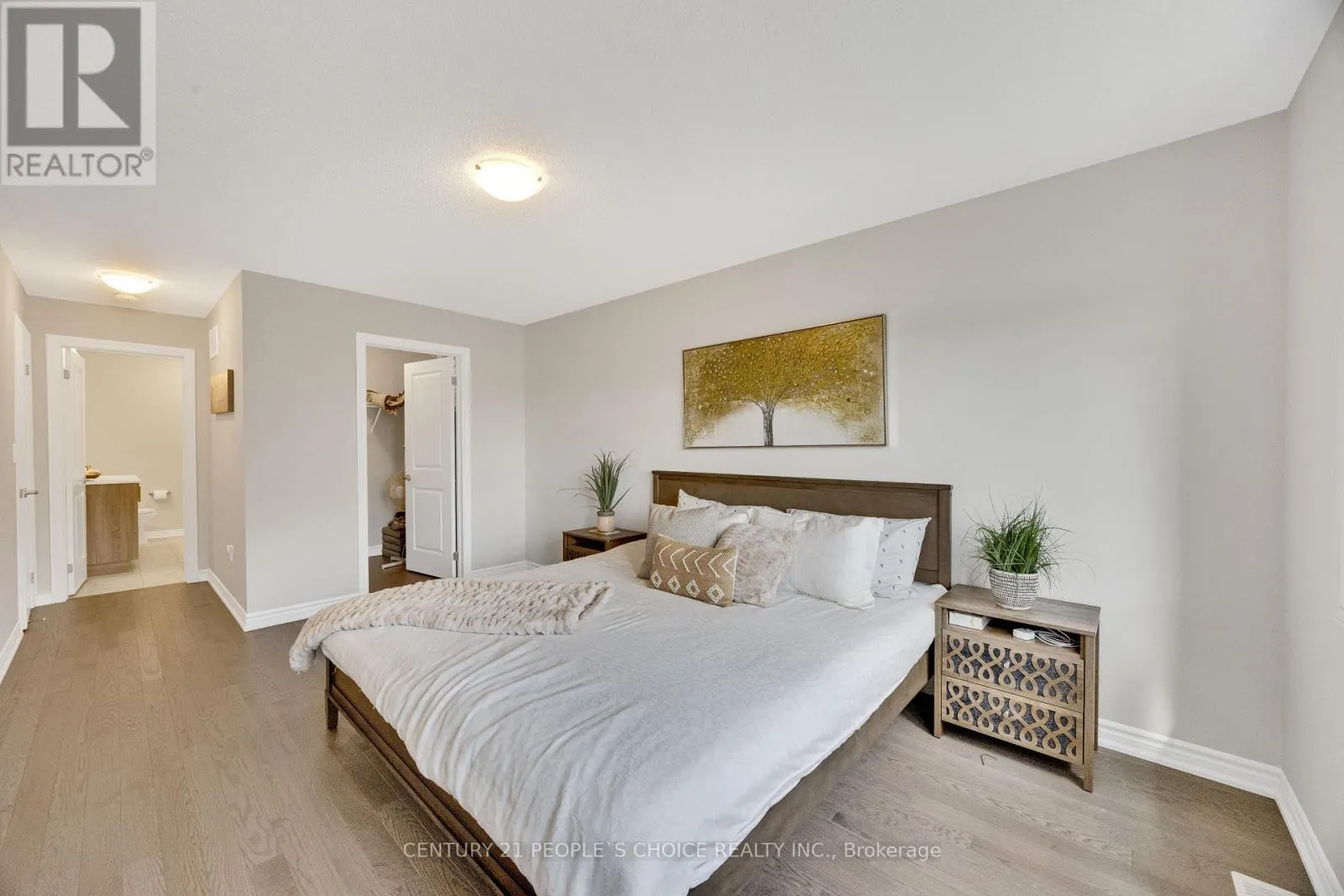 543 CELANDINE TERRACE