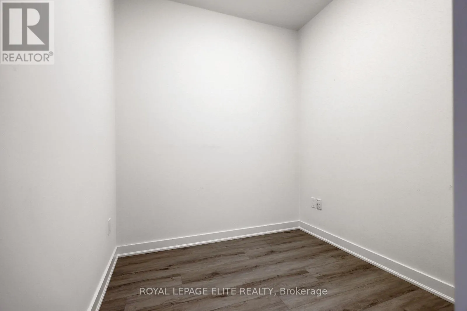 303 - 340 PLAINS ROAD E