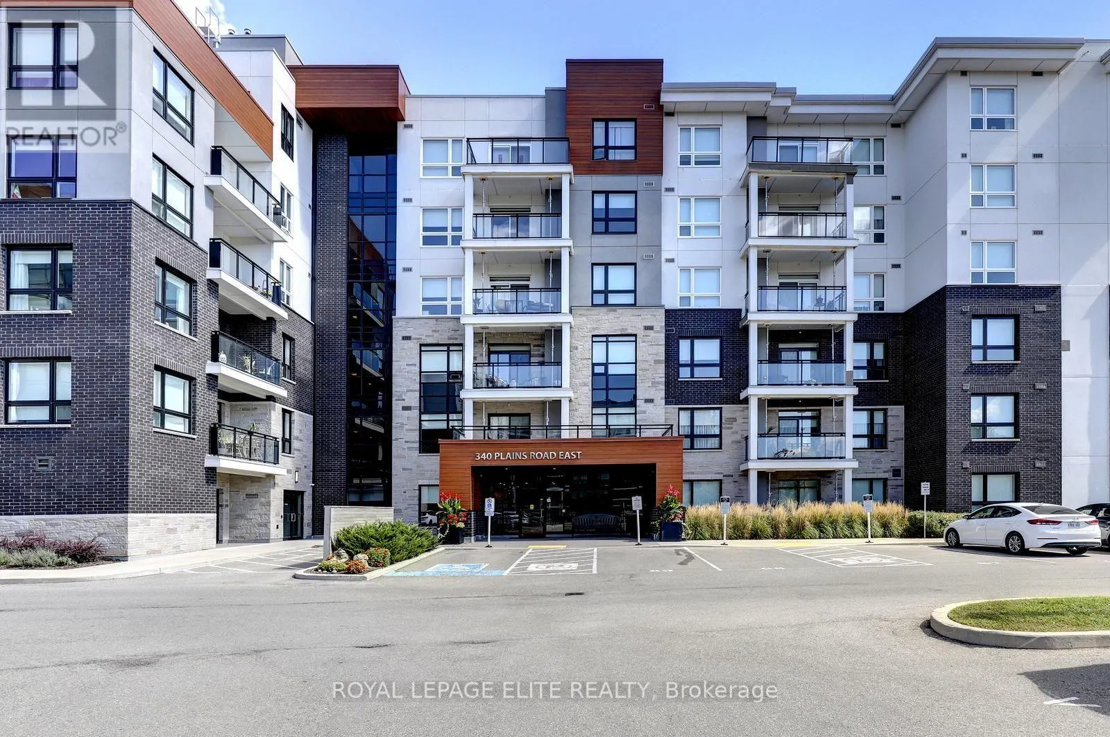 303 - 340 PLAINS ROAD E