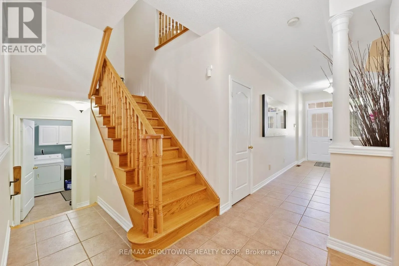 1094 GORHAM WAY