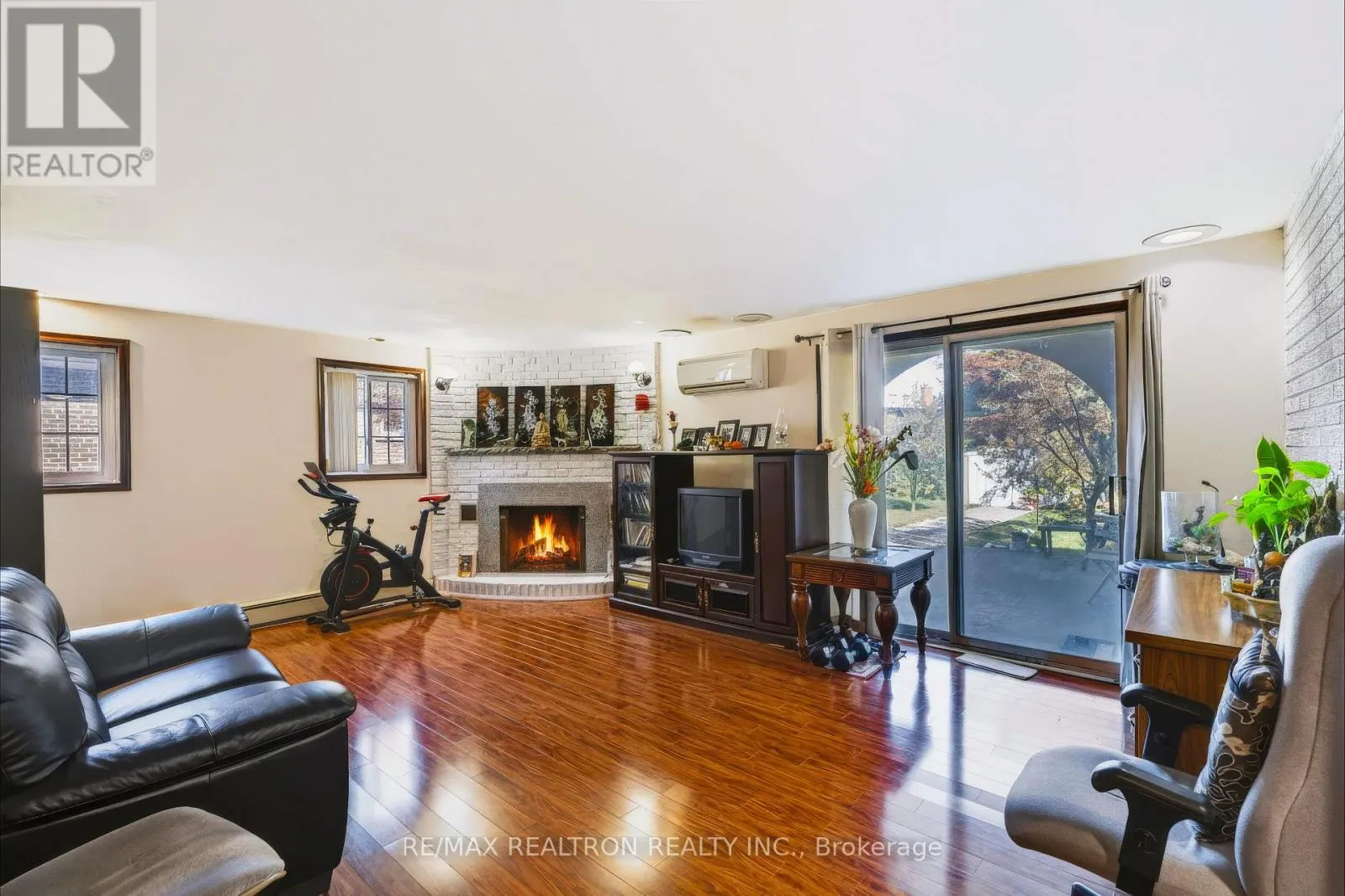 77 CHISWICK AVENUE